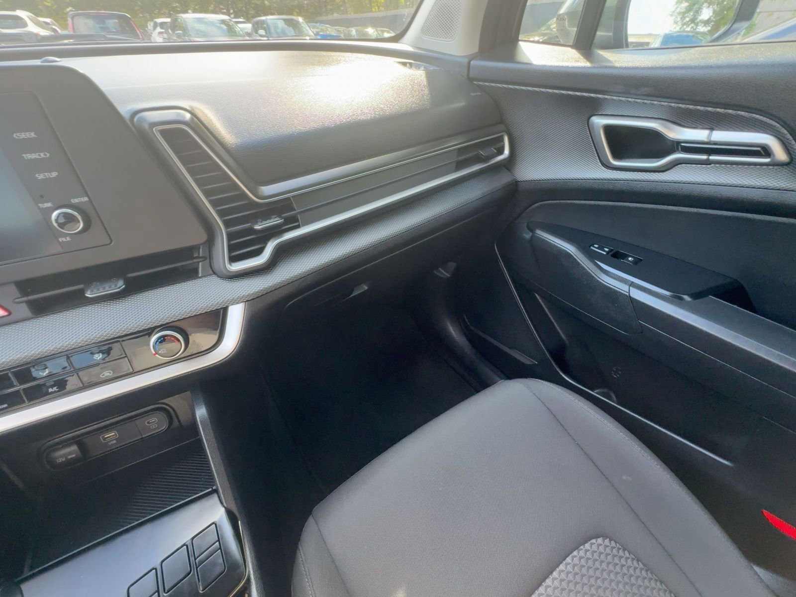 Thumbnail: 2024 Kia Sportage - 9