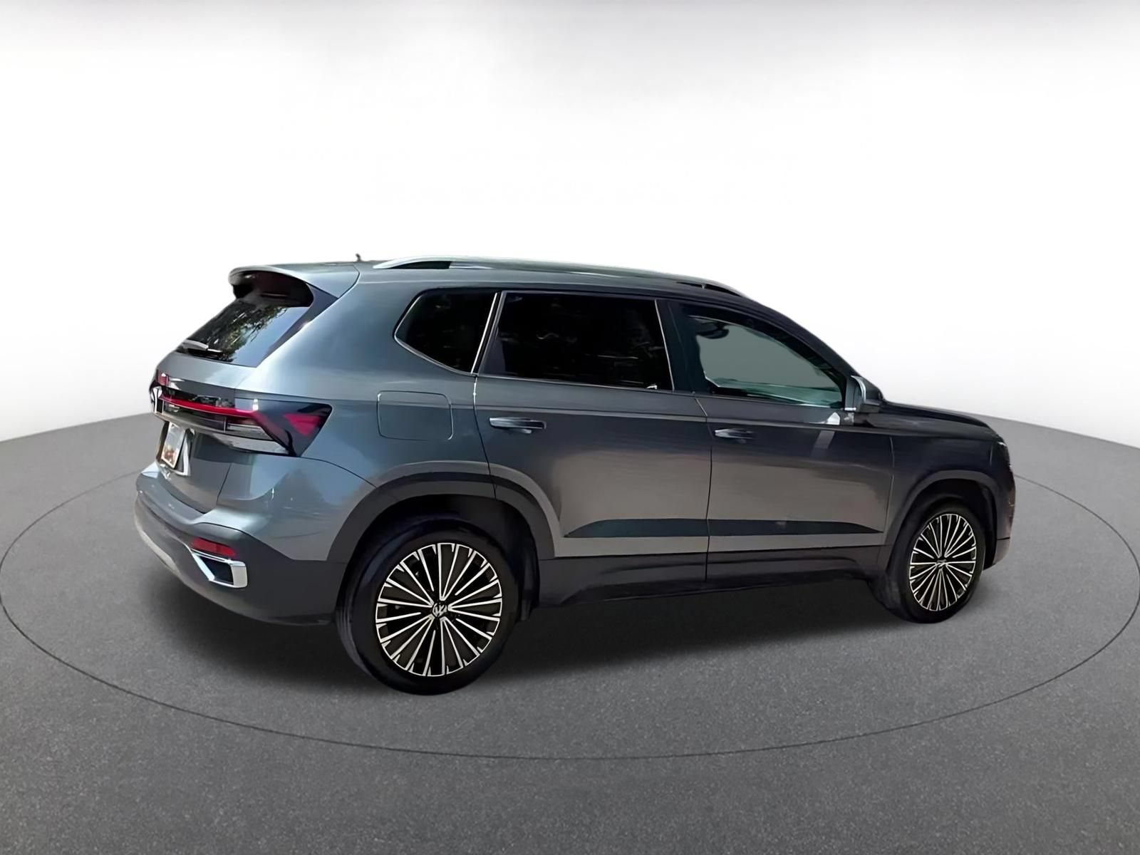 Thumbnail: 2026 Volkswagen Taos - 14