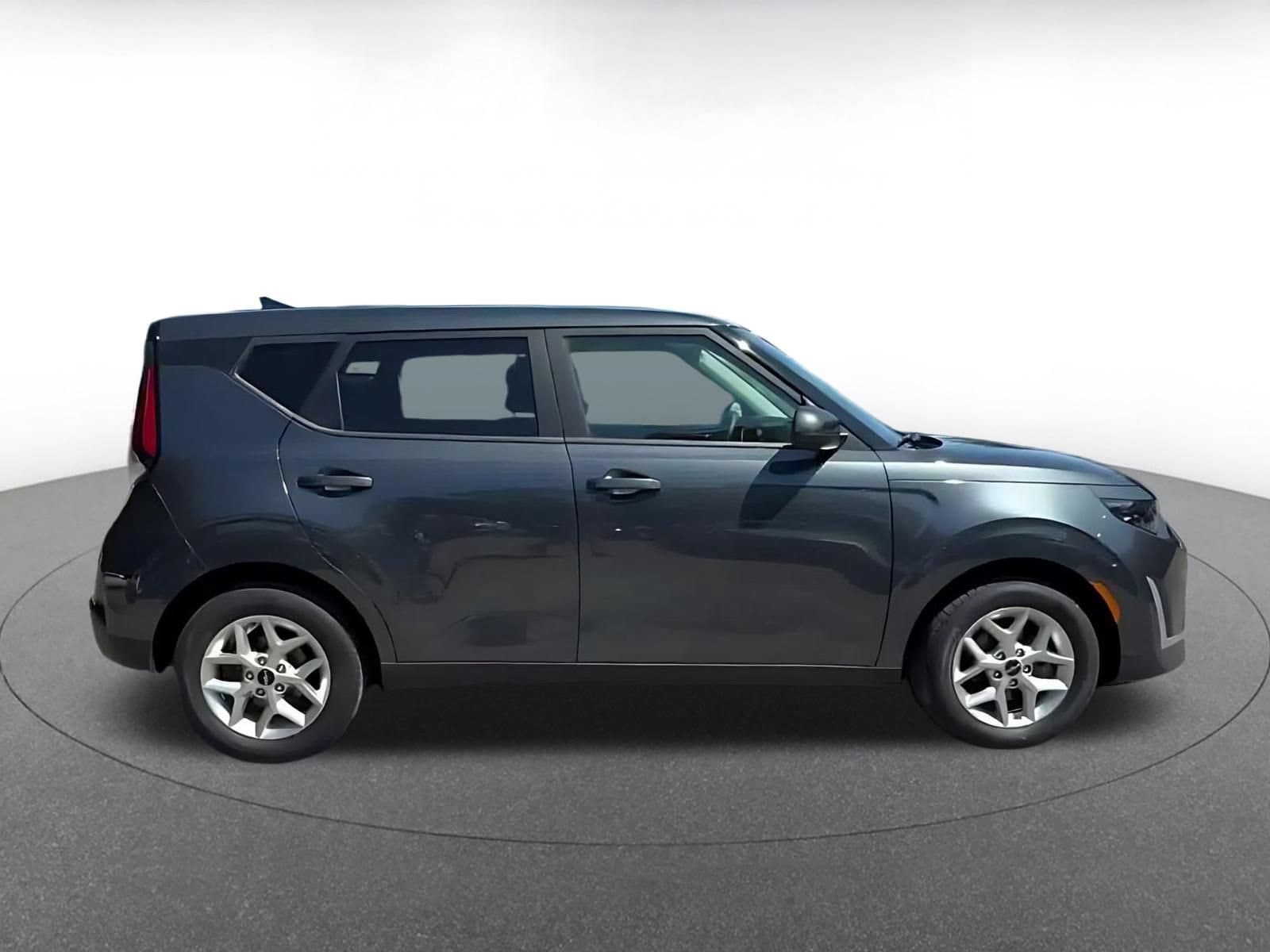 Thumbnail: 2025 Kia Soul - 16