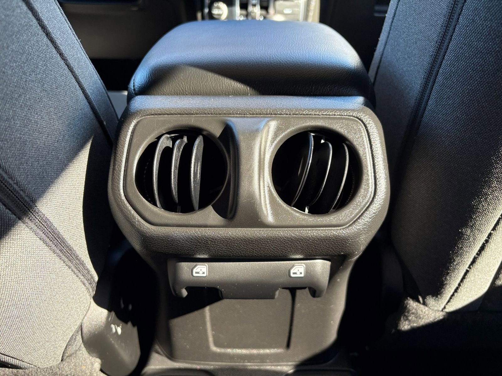 Thumbnail: 2025 Jeep Wrangler - 23