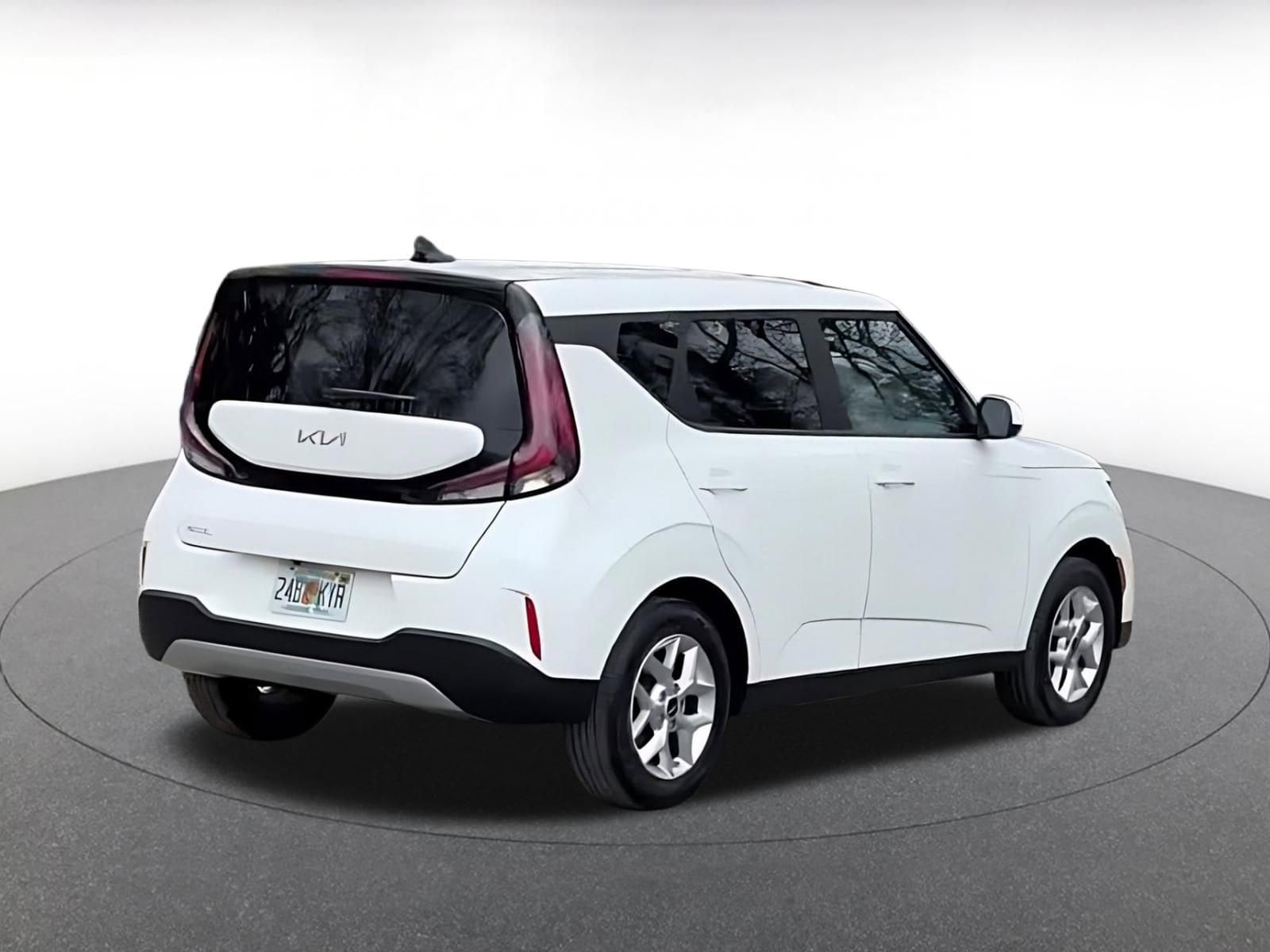 Thumbnail: 2025 Kia Soul - 12