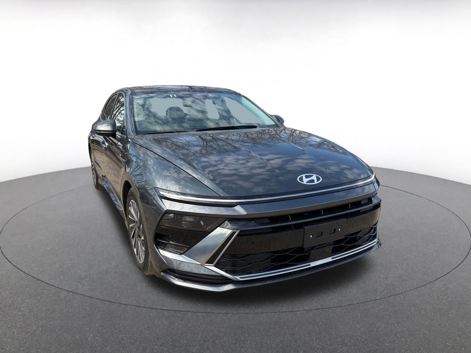 Thumbnail: 2025 Hyundai Sonata - 1