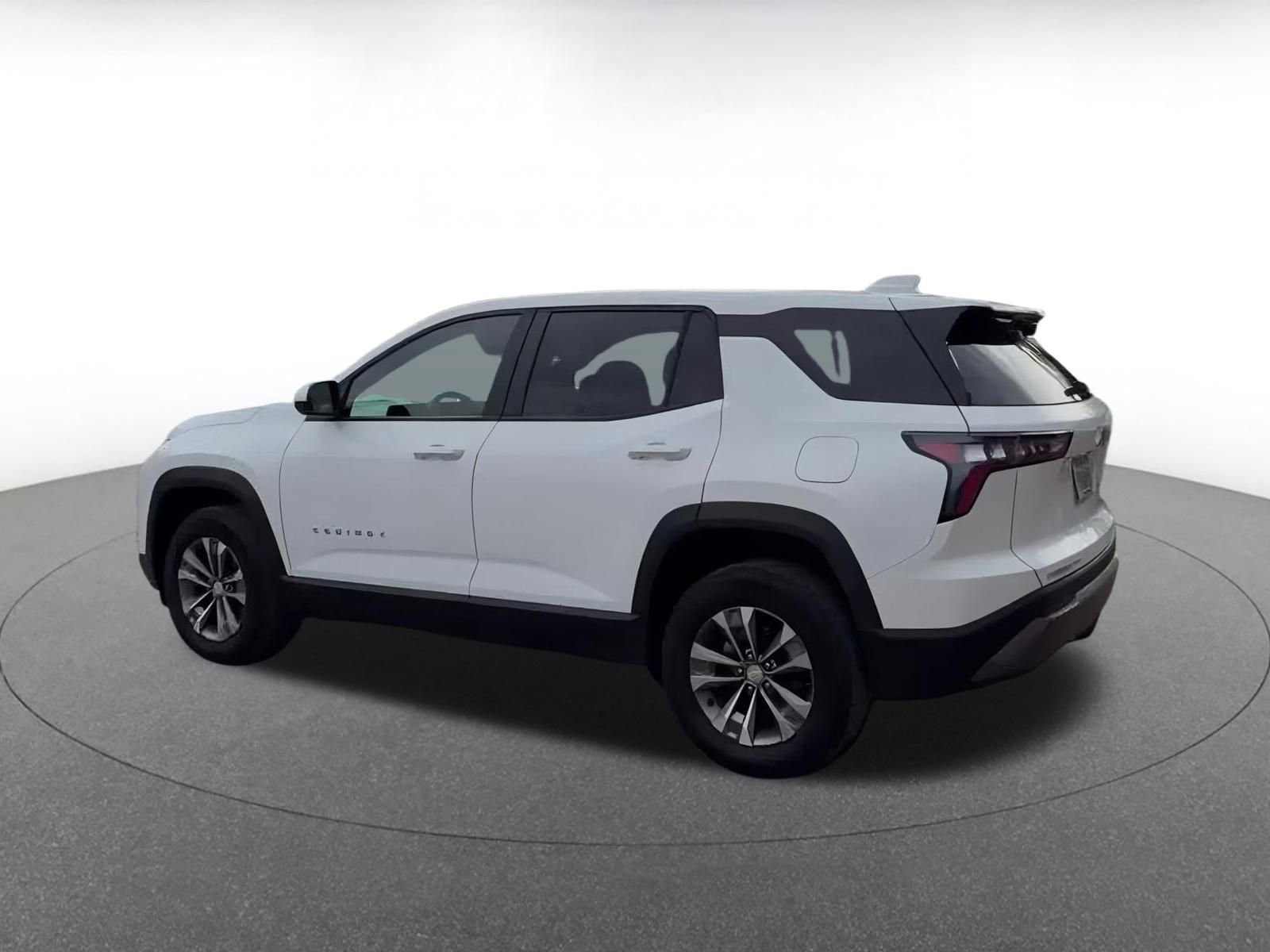 Thumbnail: 2025 Chevrolet Equinox - 10