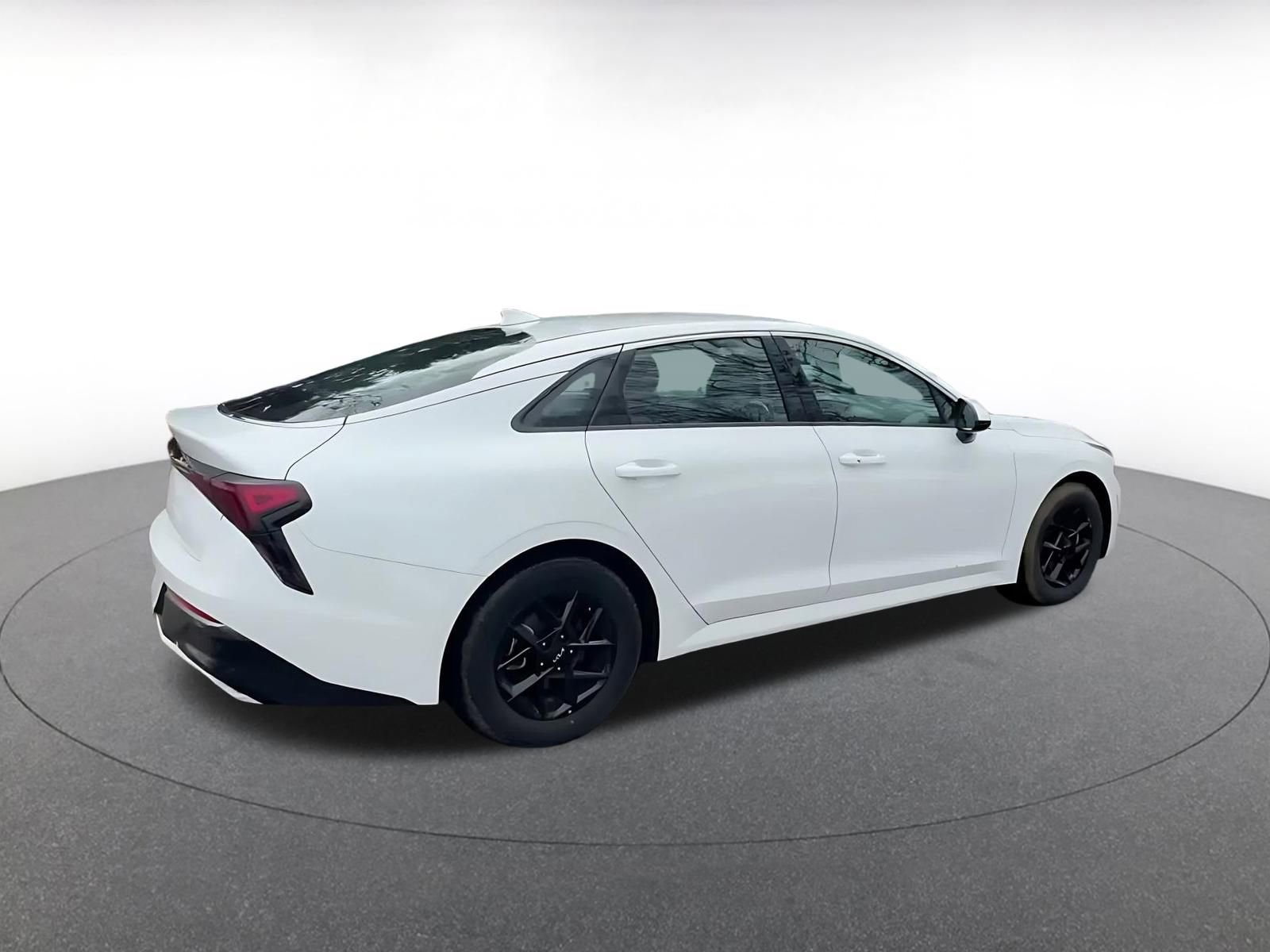 Thumbnail: 2025 Kia K5 - 15