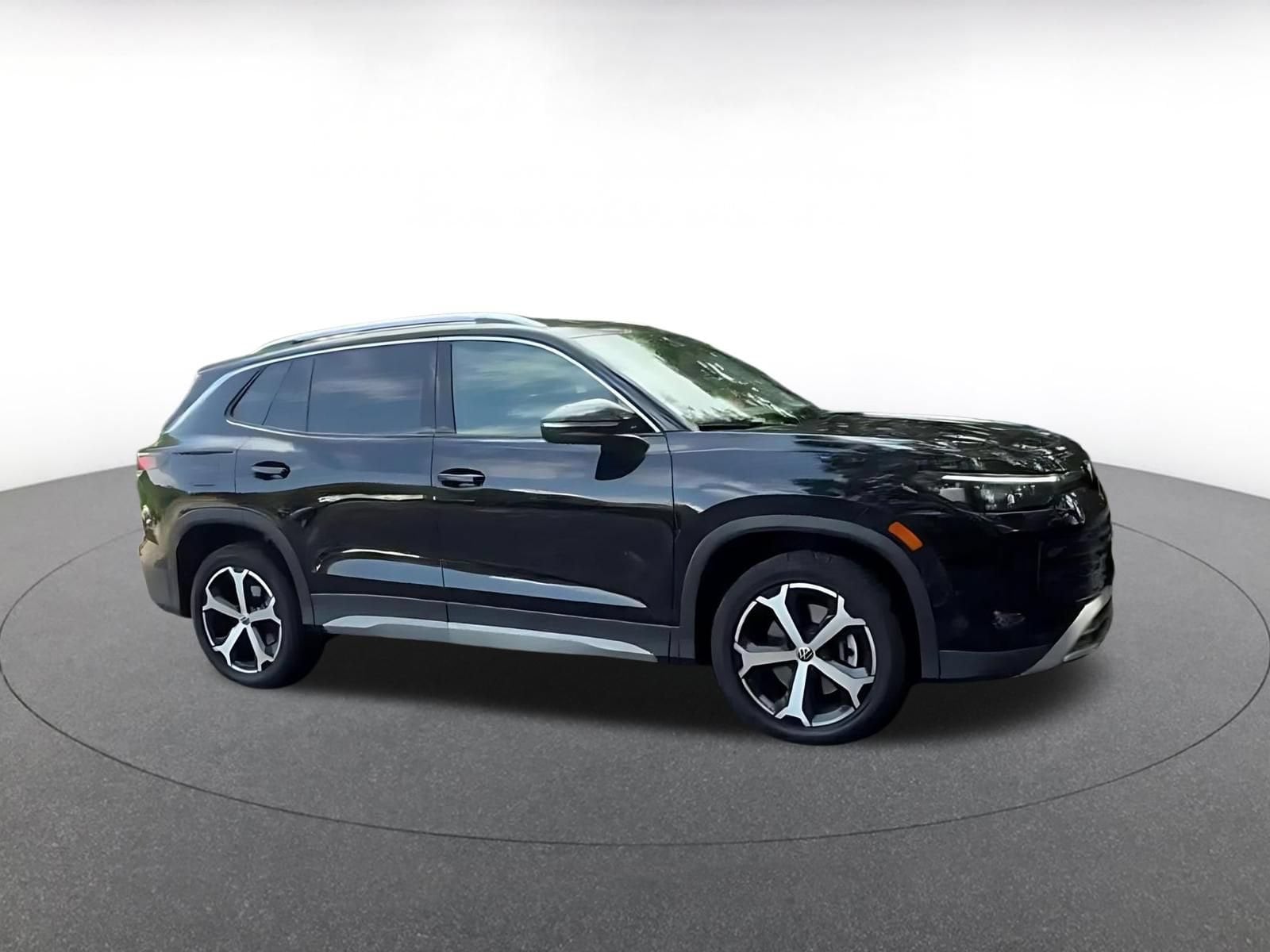 Thumbnail: 2026 Volkswagen Tiguan - 2