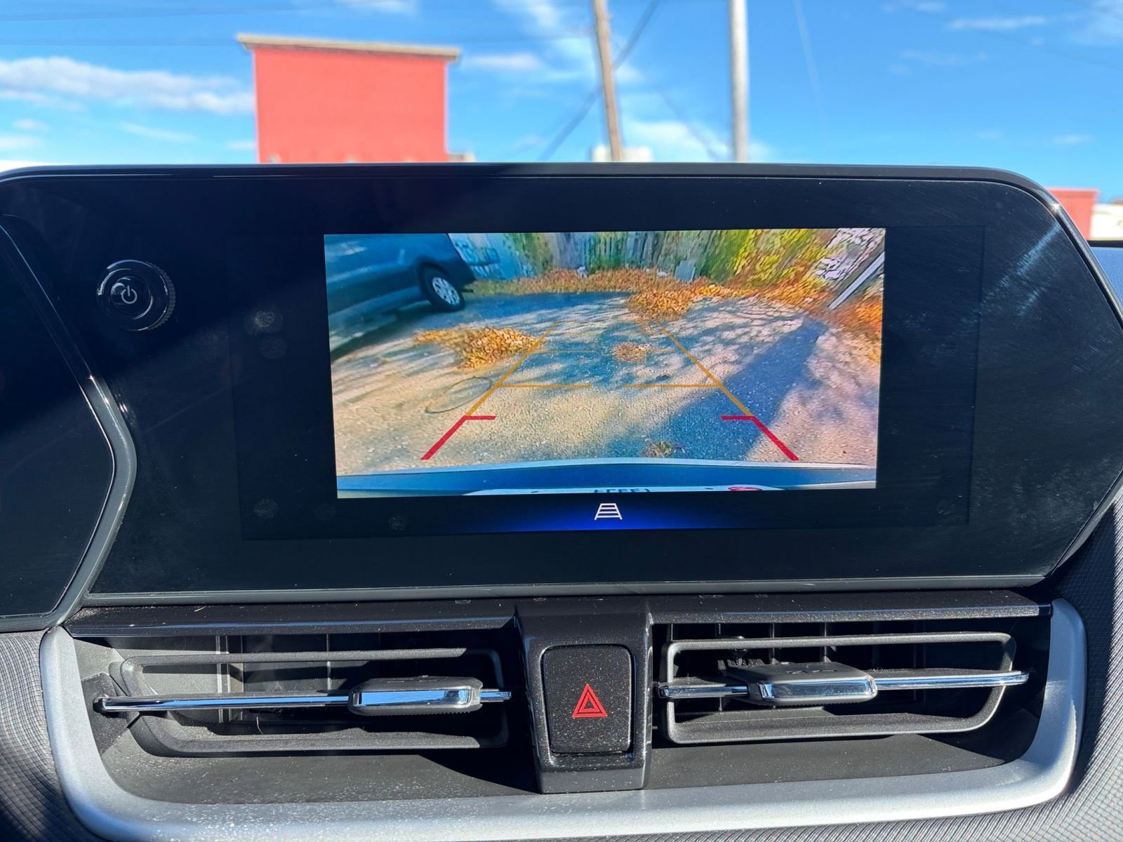 Thumbnail: 2025 Chevrolet TrailBlazer - 17