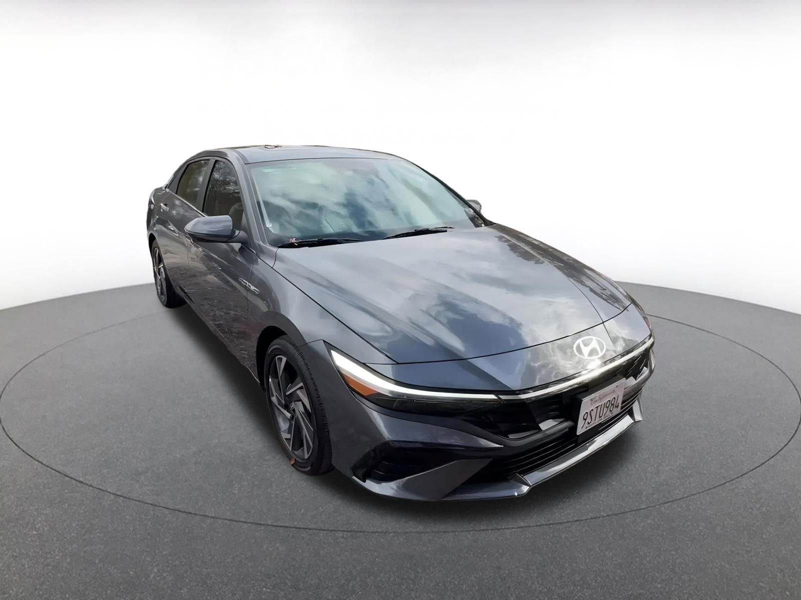 Thumbnail: 2025 Hyundai Elantra - 3