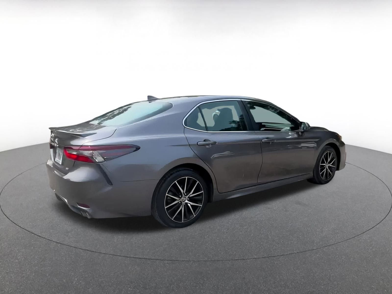 Thumbnail: 2024 Toyota Camry - 15