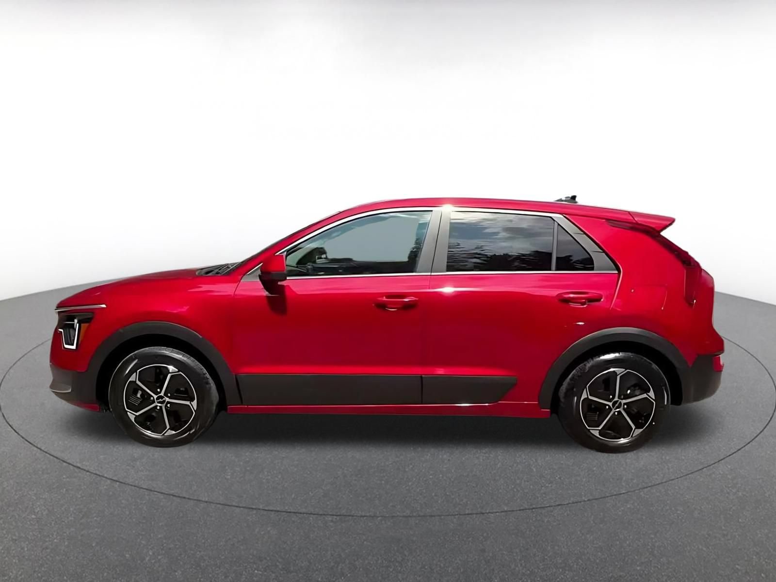 Thumbnail: 2026 Kia Niro - 6