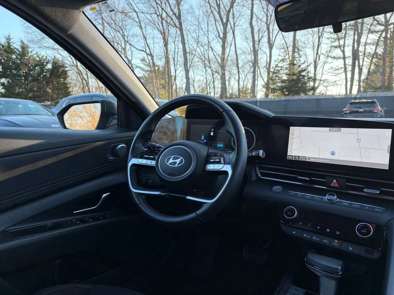 Thumbnail: 2025 Hyundai Elantra - 35