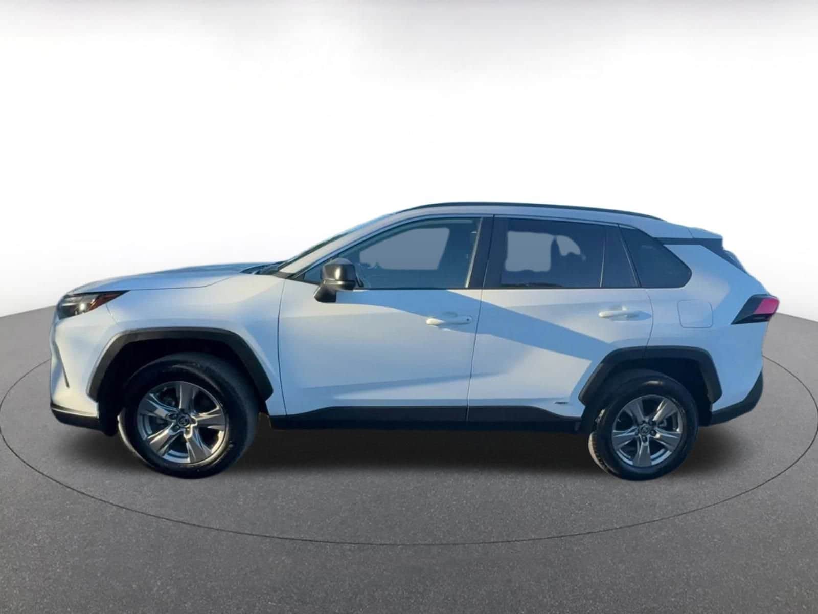 Thumbnail: 2024 Toyota RAV4 - 9