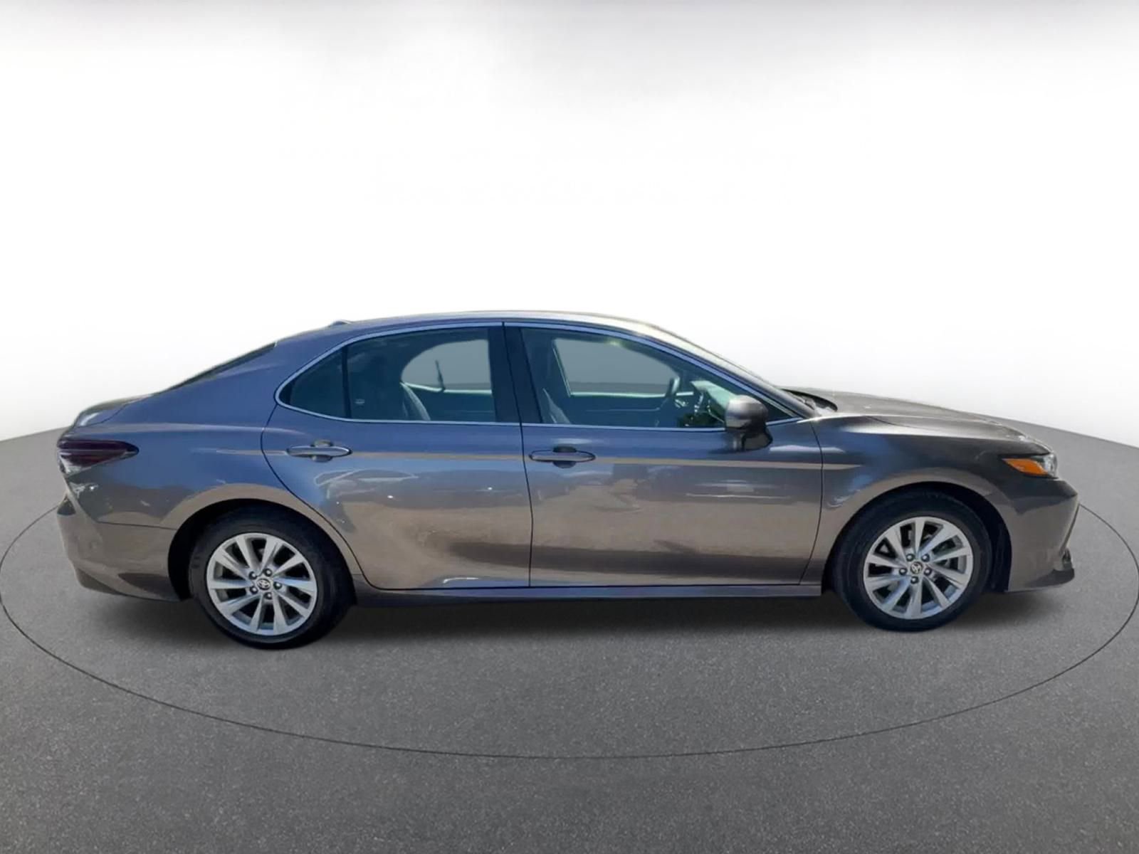Thumbnail: 2024 Toyota Camry - 16
