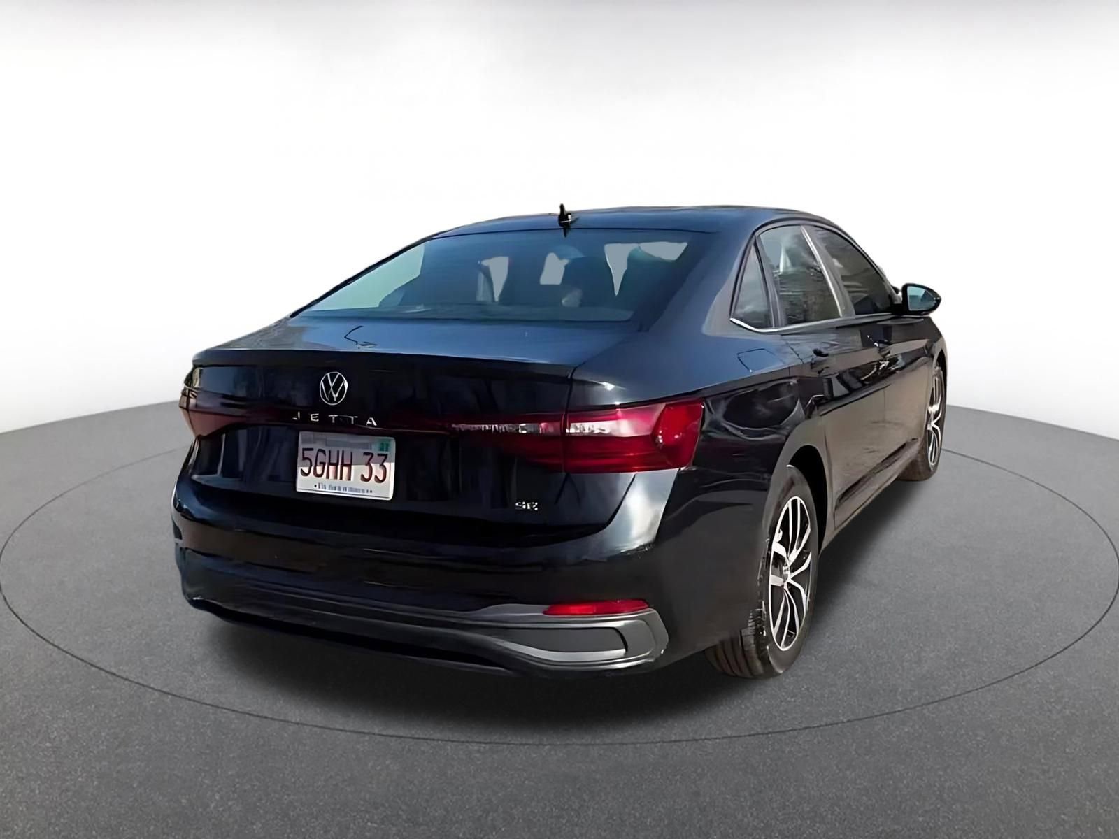 Thumbnail: 2025 Volkswagen Jetta - 14