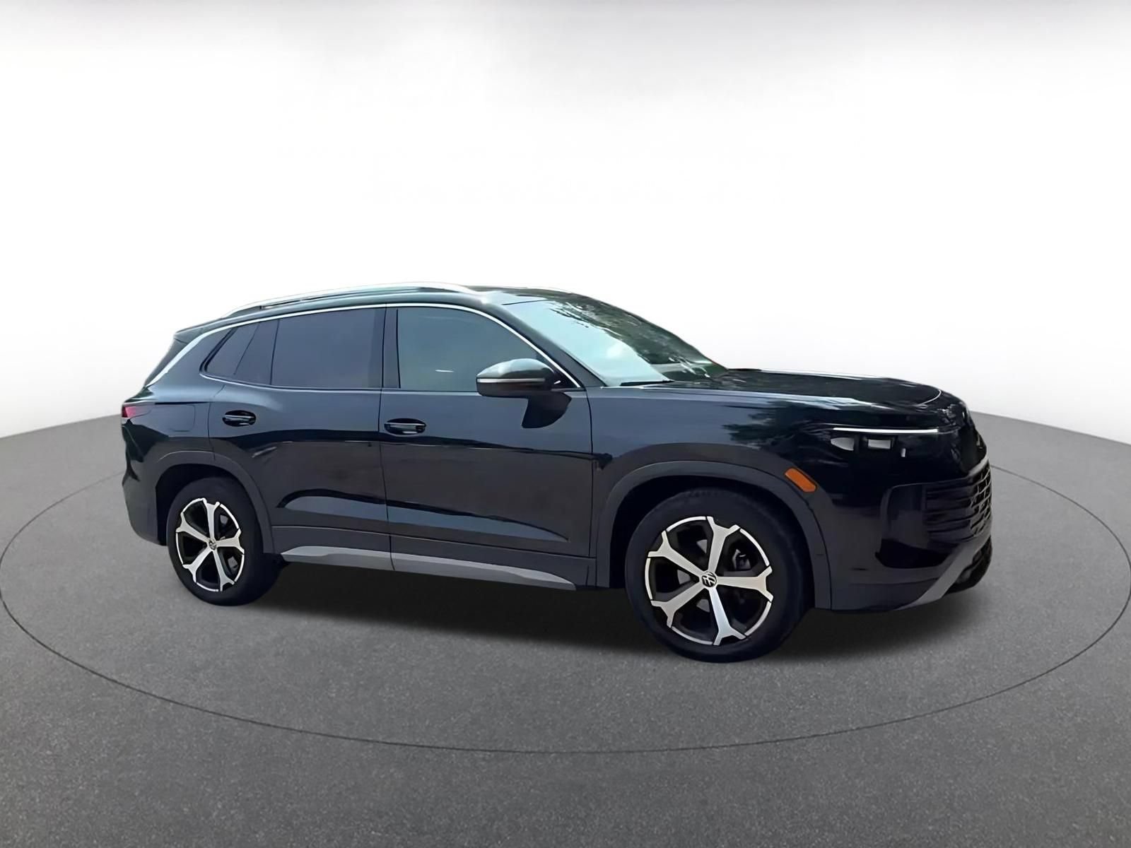 Thumbnail: 2026 Volkswagen Tiguan - 2