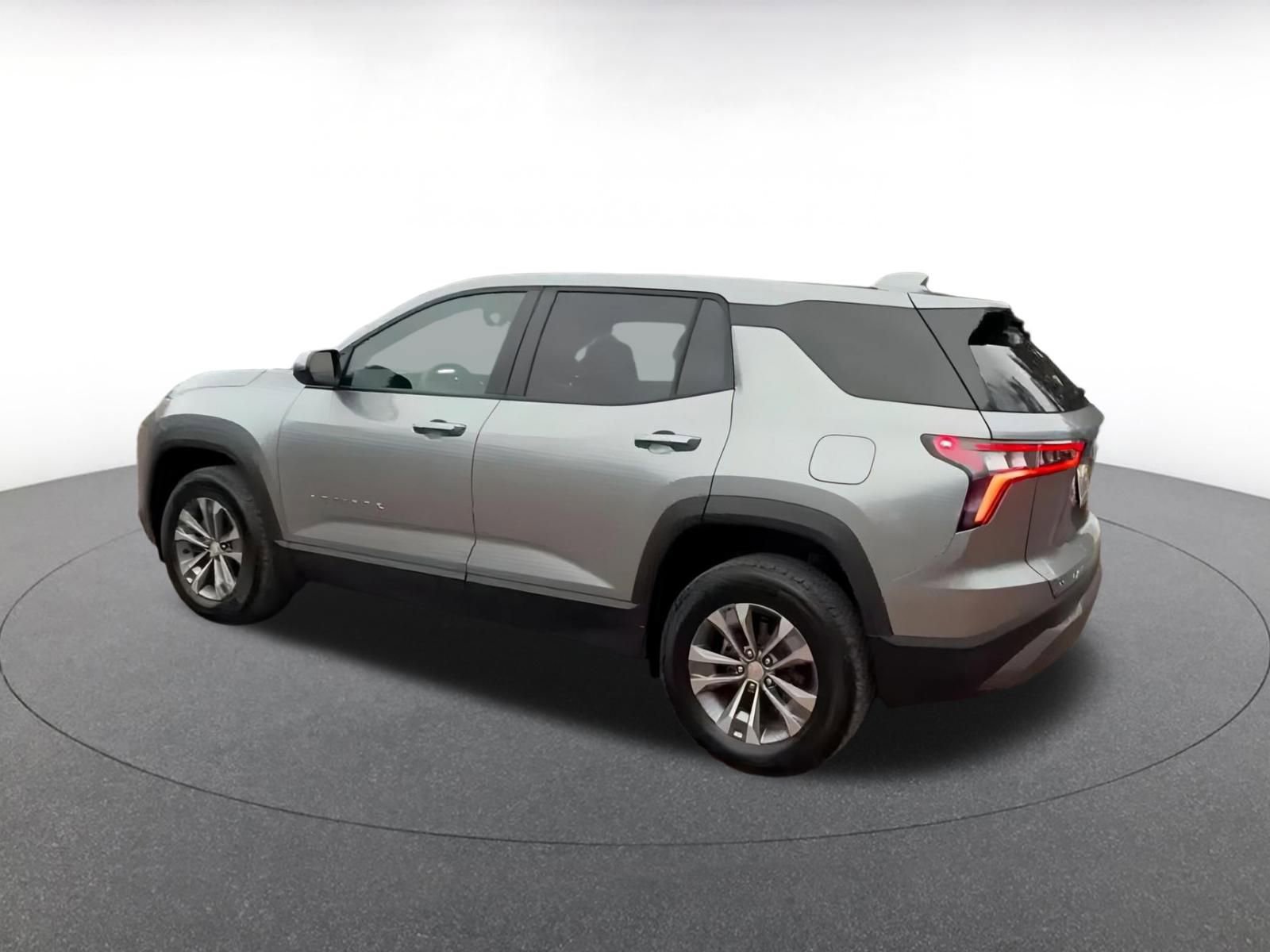 Thumbnail: 2025 Chevrolet Equinox - 10