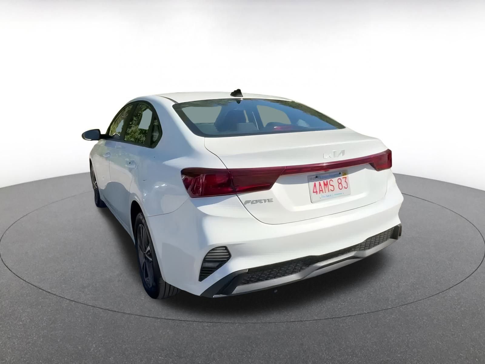 Thumbnail: 2024 Kia Forte - 11