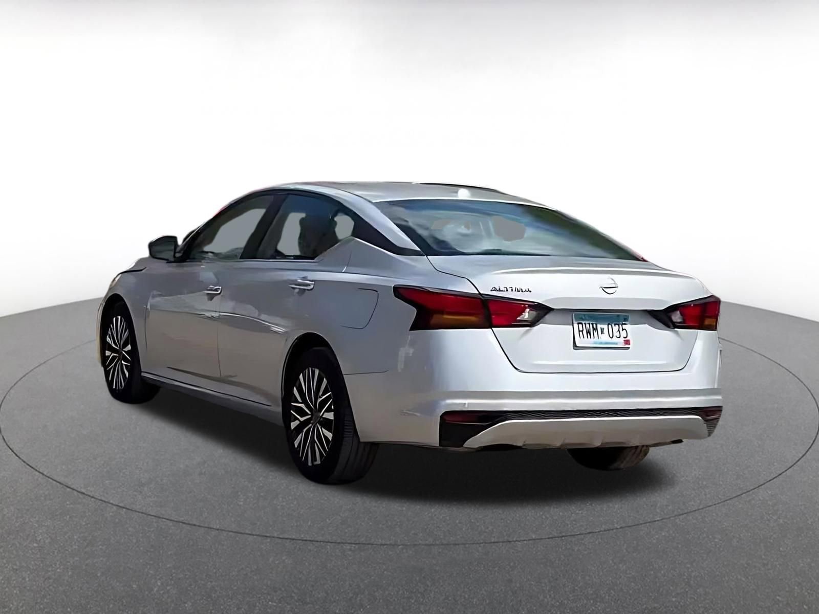 Thumbnail: 2025 Nissan Altima - 12