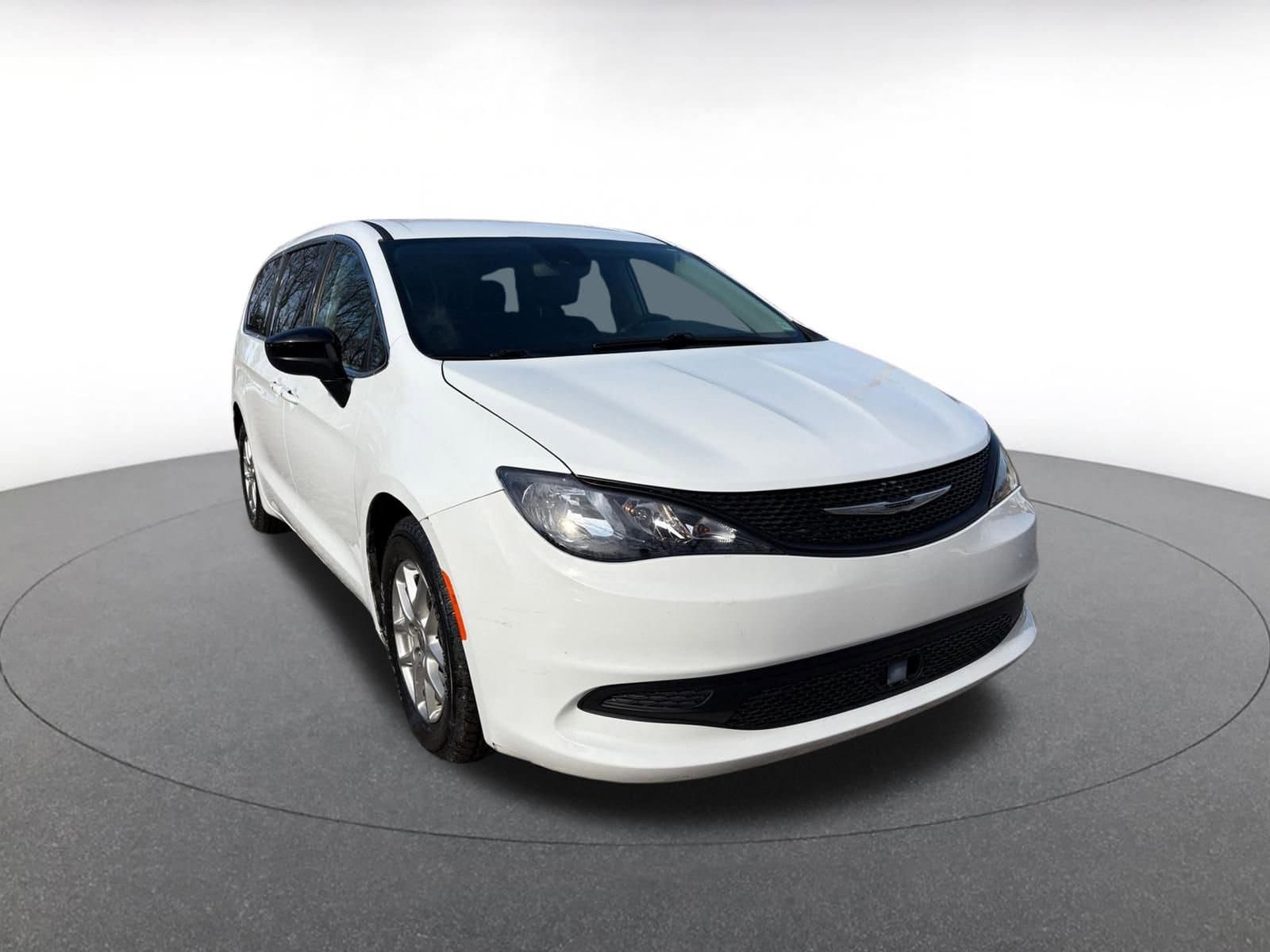 Thumbnail: 2024 Chrysler Voyager - 1