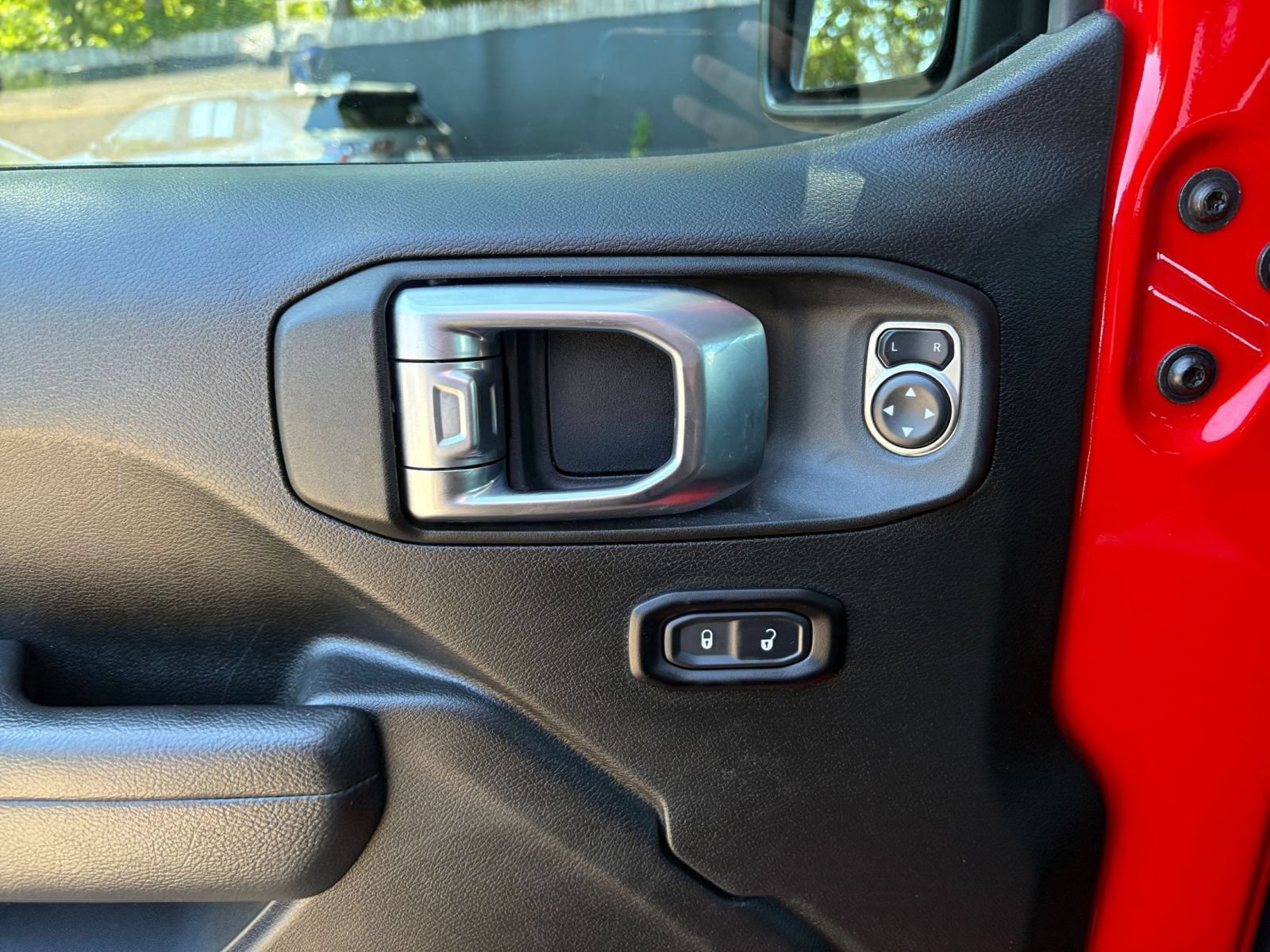 Thumbnail: 2025 Jeep Wrangler - 18