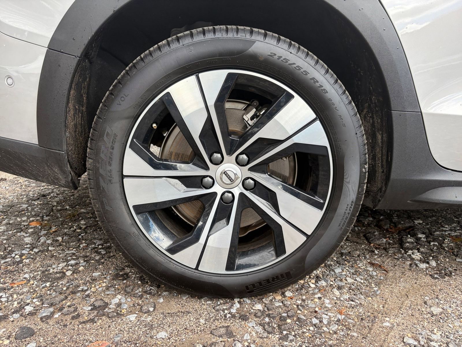 Thumbnail: 2025 Volvo S60 - 29