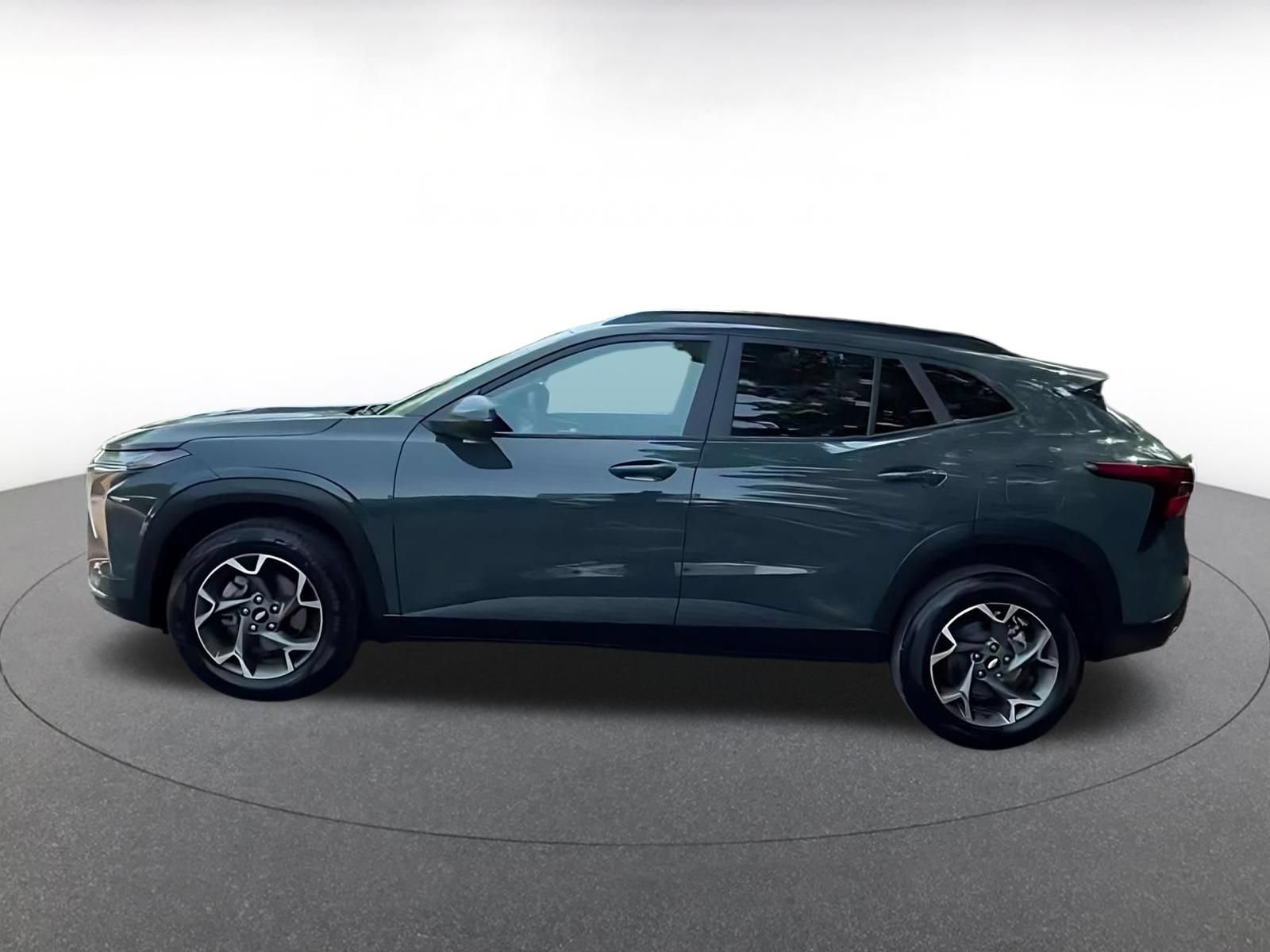 Thumbnail: 2025 Chevrolet Trax - 9