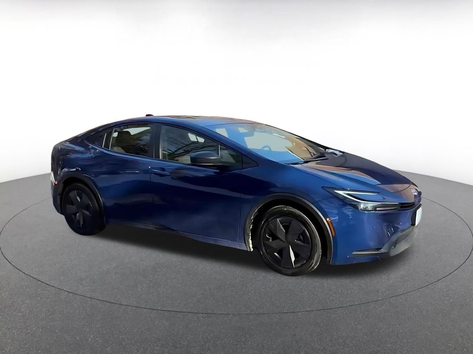 Thumbnail: 2025 Toyota Prius - 2