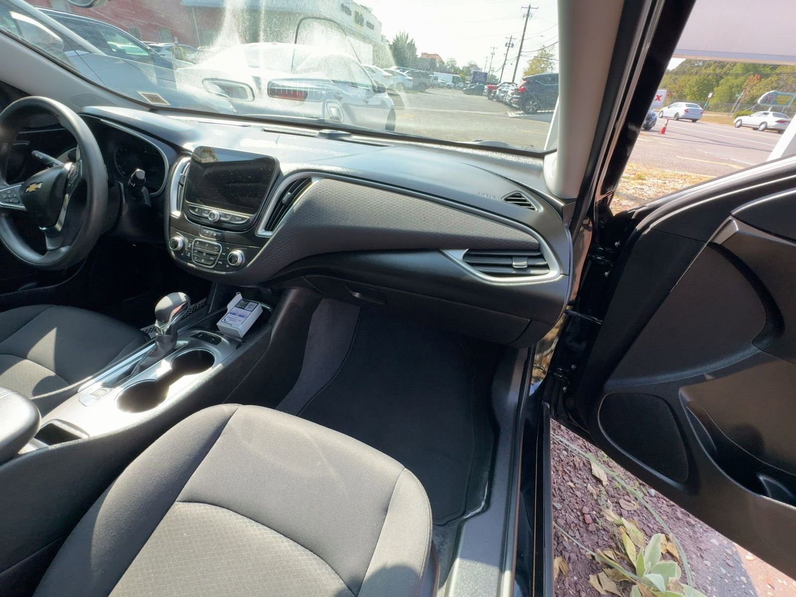 Thumbnail: 2024 Chevrolet Malibu - 11