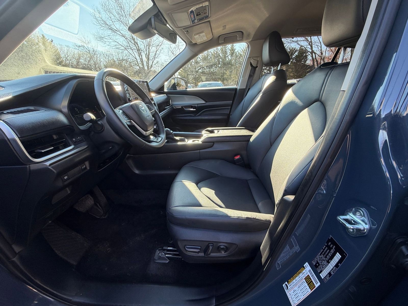 Thumbnail: 2025 Toyota Grand Highlander - 27