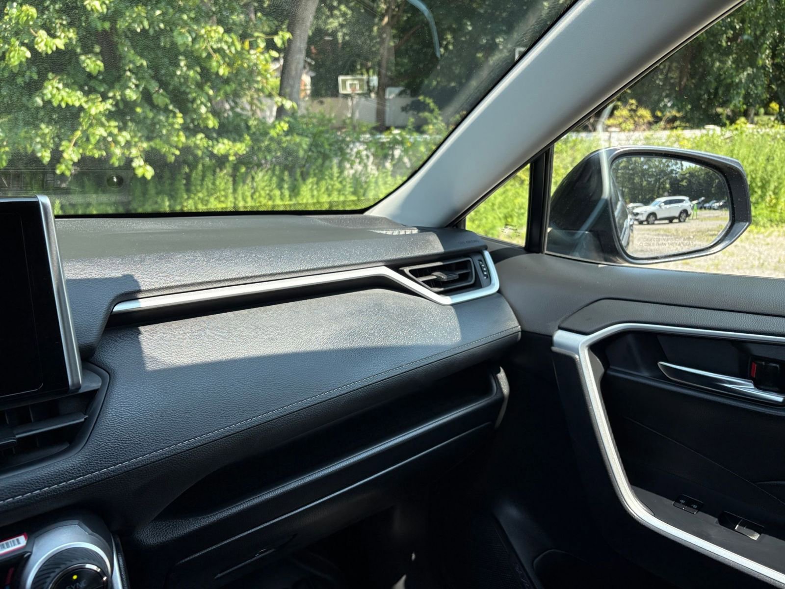 Thumbnail: 2024 Toyota RAV4 - 35