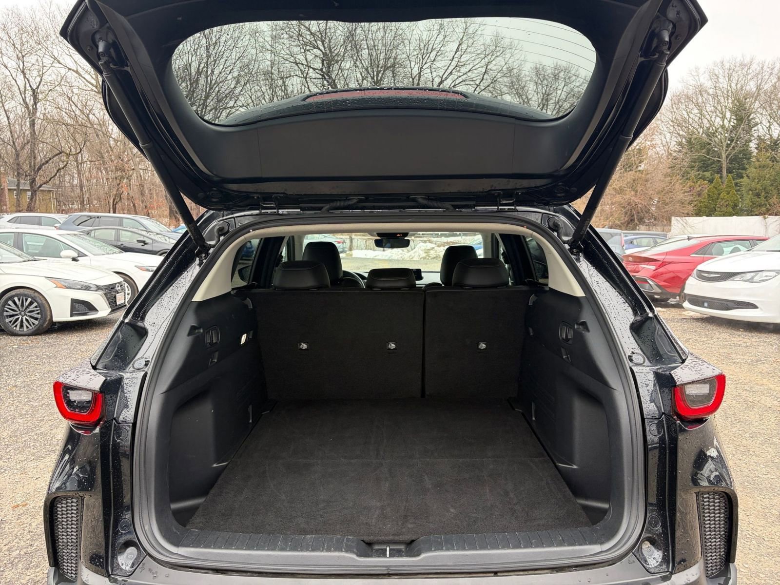 Thumbnail: 2025 Mazda CX-50 - 32