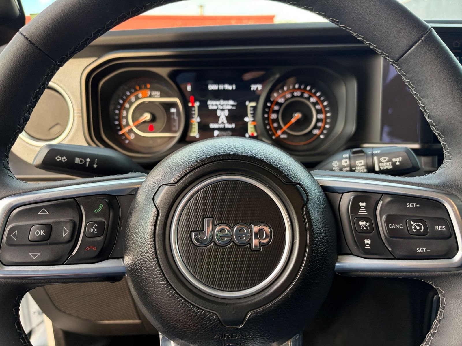 Thumbnail: 2025 Jeep Wrangler - 28