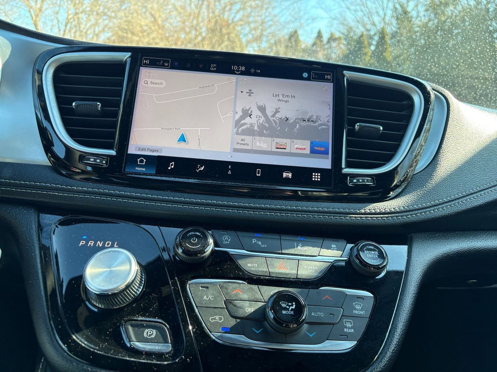 Thumbnail: 2025 Chrysler Pacifica - 17