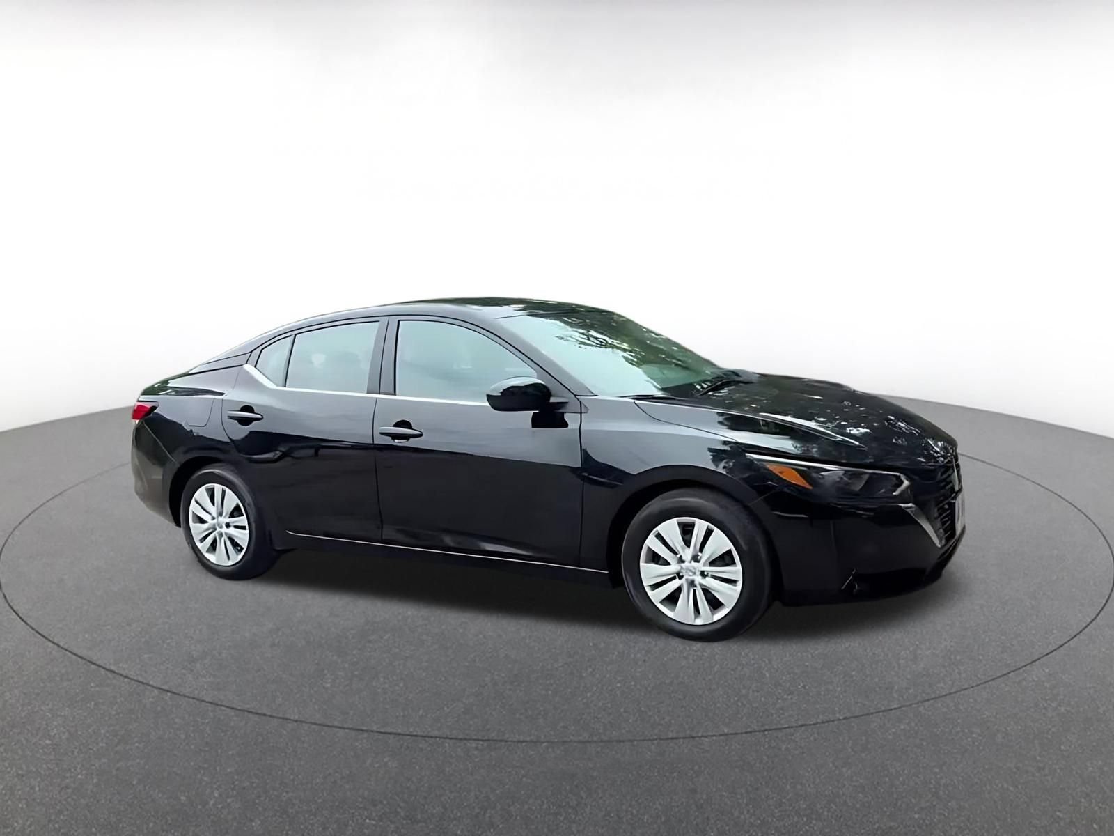Thumbnail: 2025 Nissan Sentra - 2