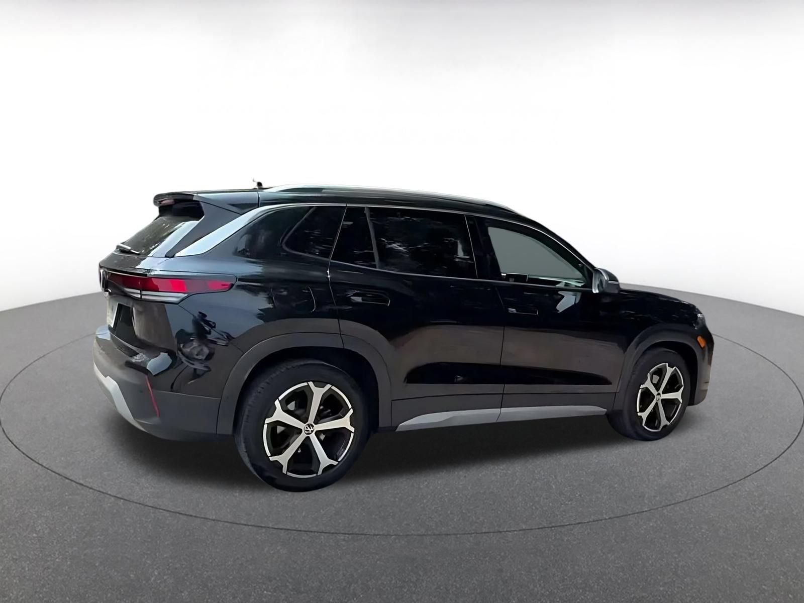 Thumbnail: 2026 Volkswagen Tiguan - 12