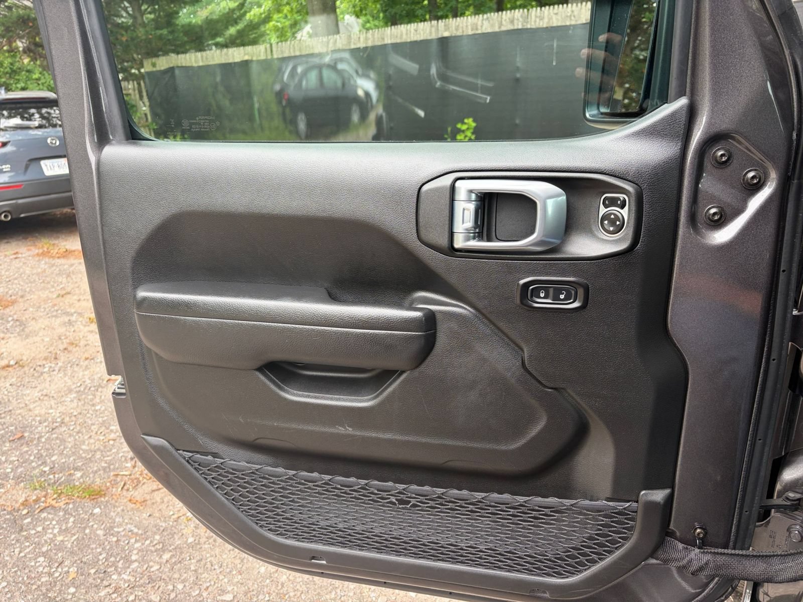 Thumbnail: 2025 Jeep Wrangler - 18