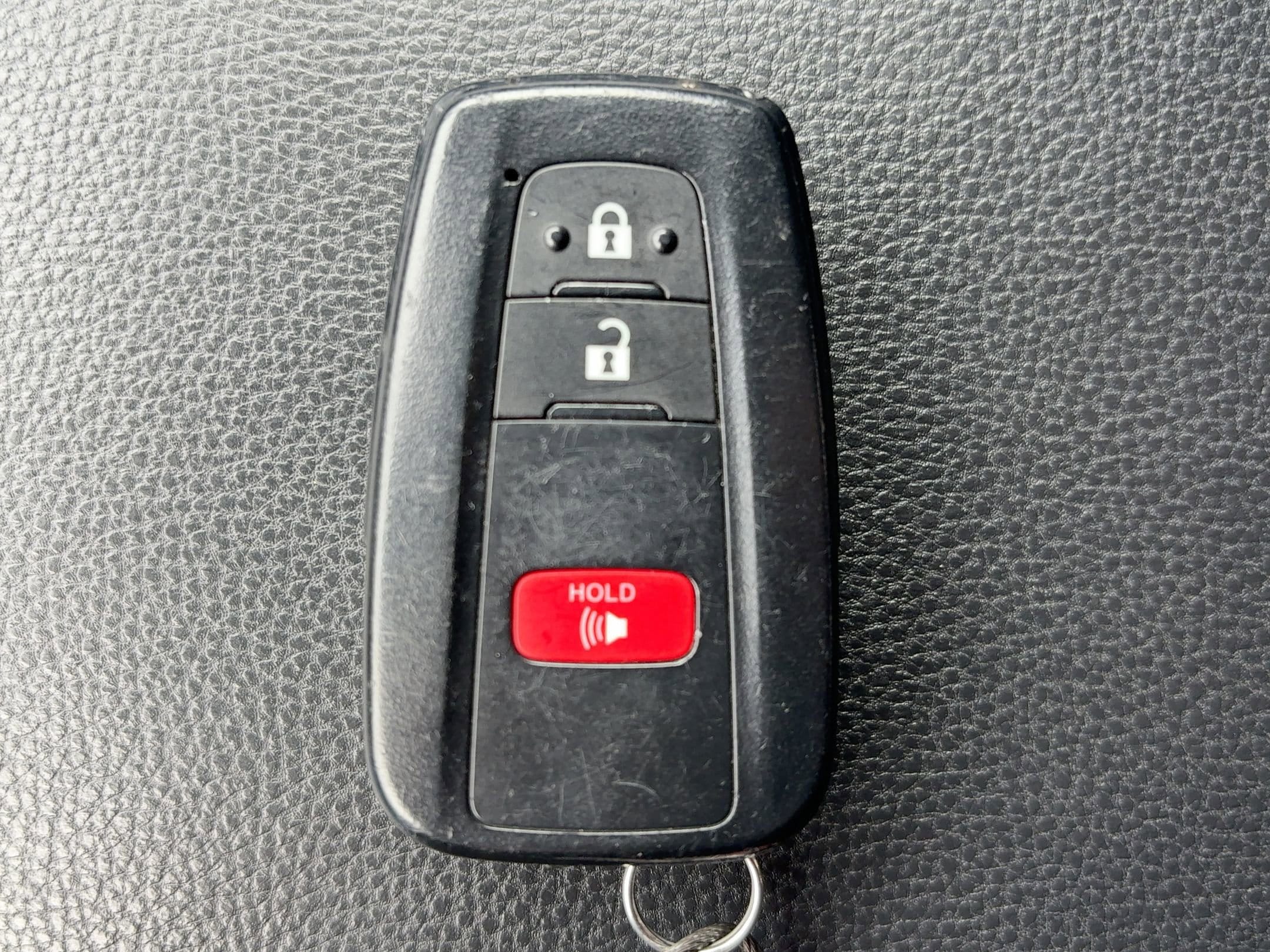 Thumbnail: 2025 Toyota RAV4 - 31