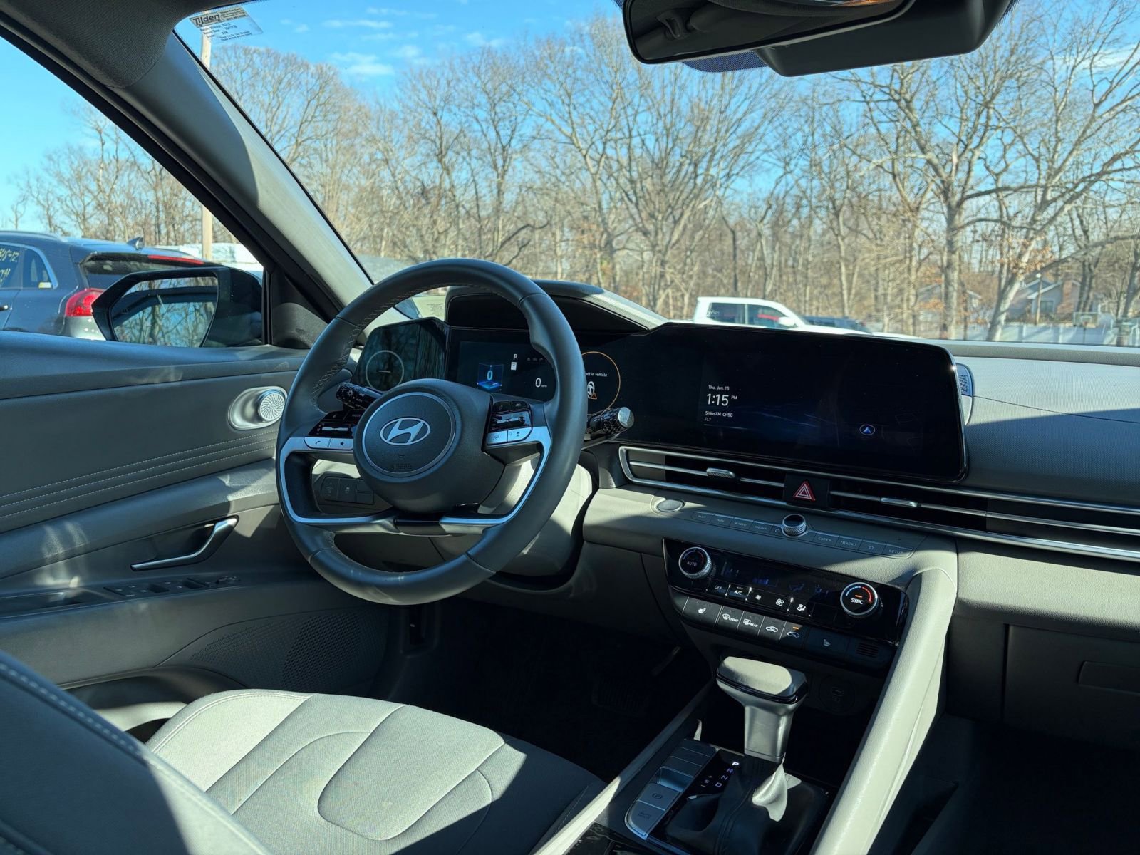 Thumbnail: 2025 Hyundai Elantra - 33