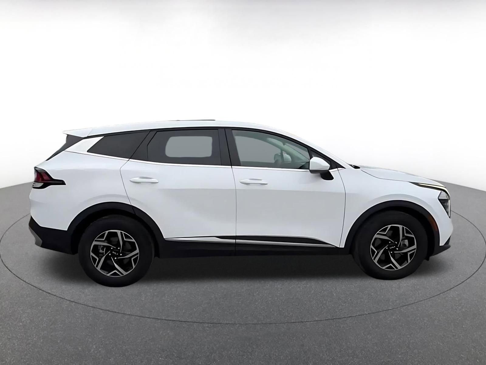 Thumbnail: 2025 Kia Sportage - 15