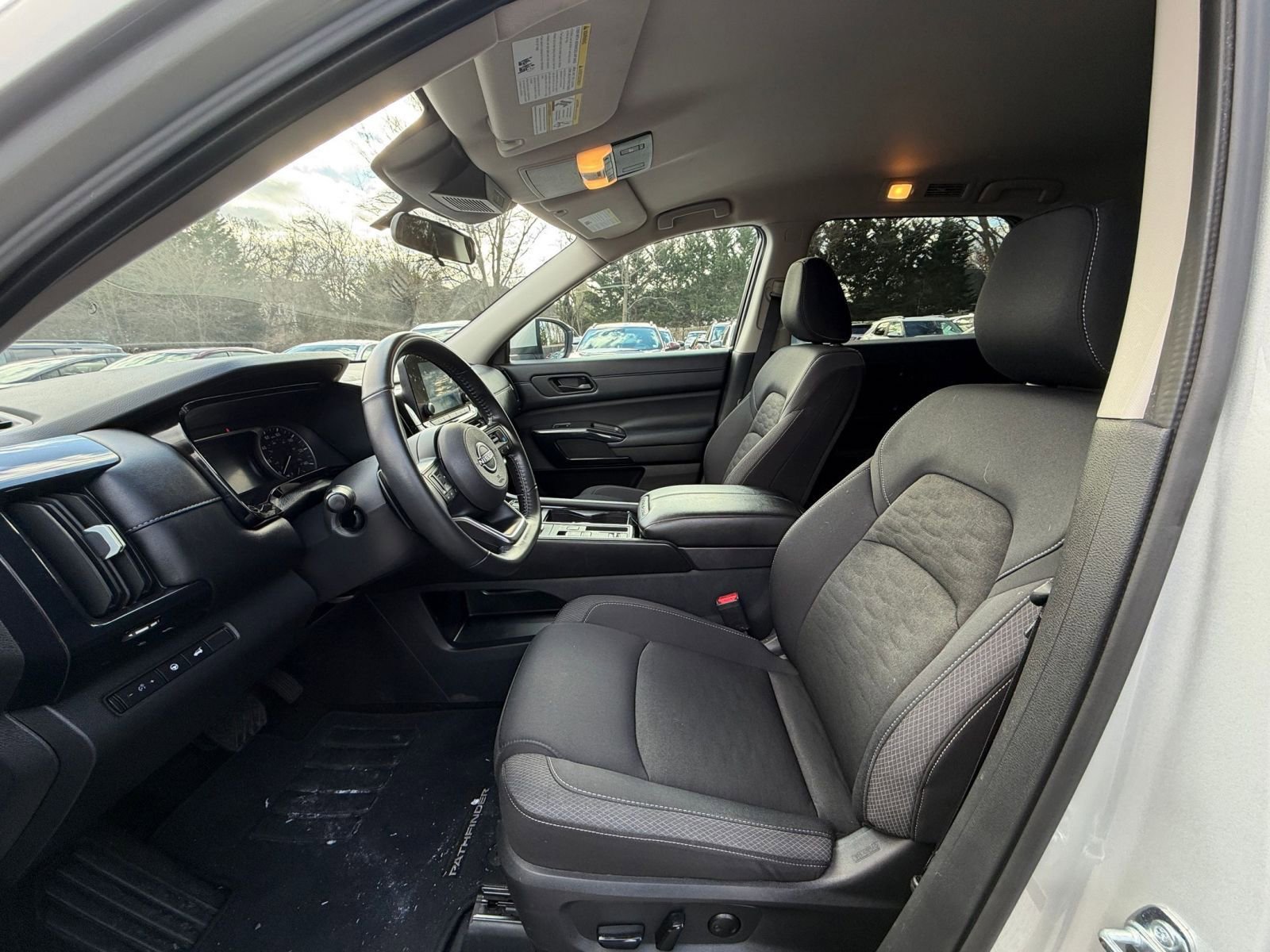 Thumbnail: 2025 Nissan Pathfinder - 27