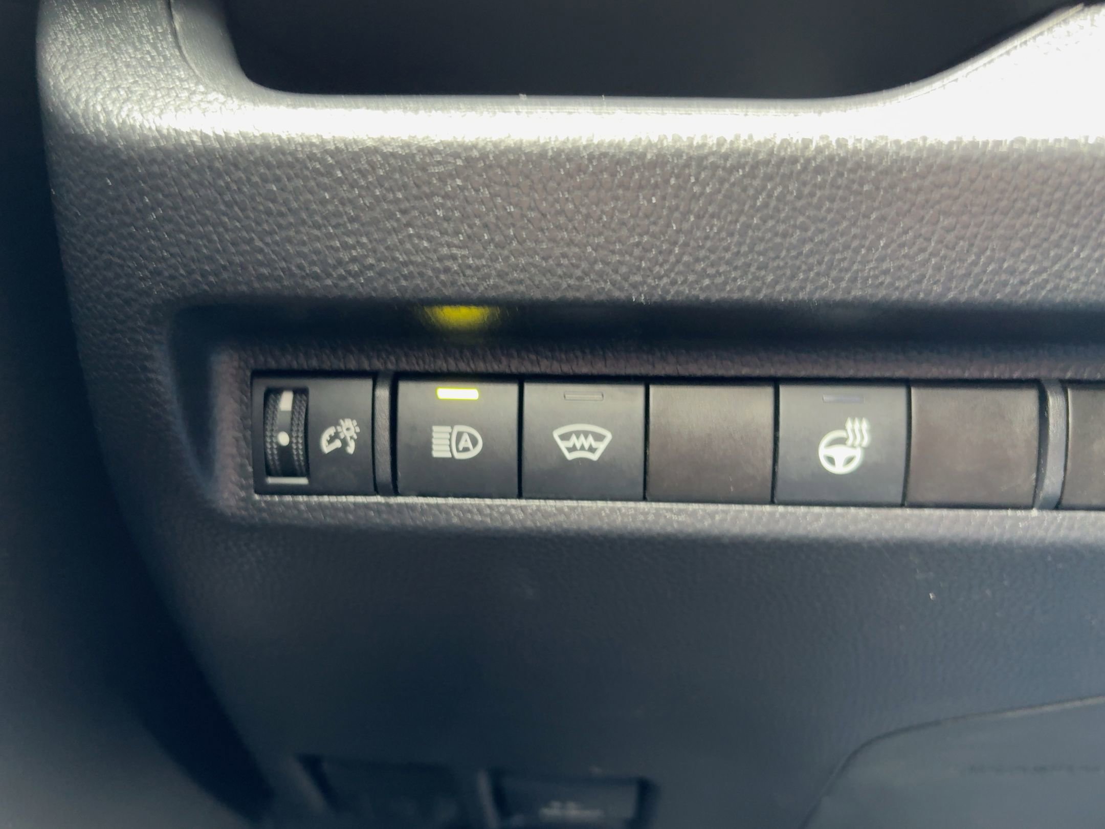 Thumbnail: 2025 Toyota RAV4 - 17