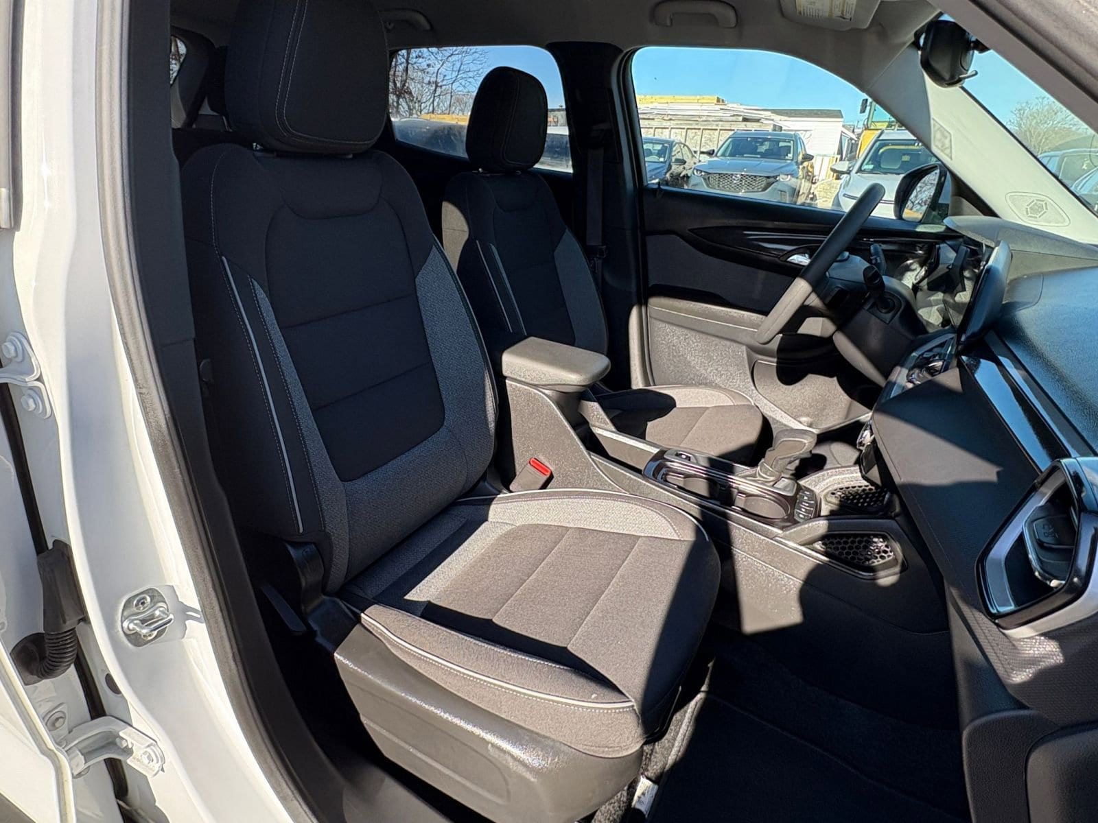 Thumbnail: 2025 Chevrolet TrailBlazer - 34