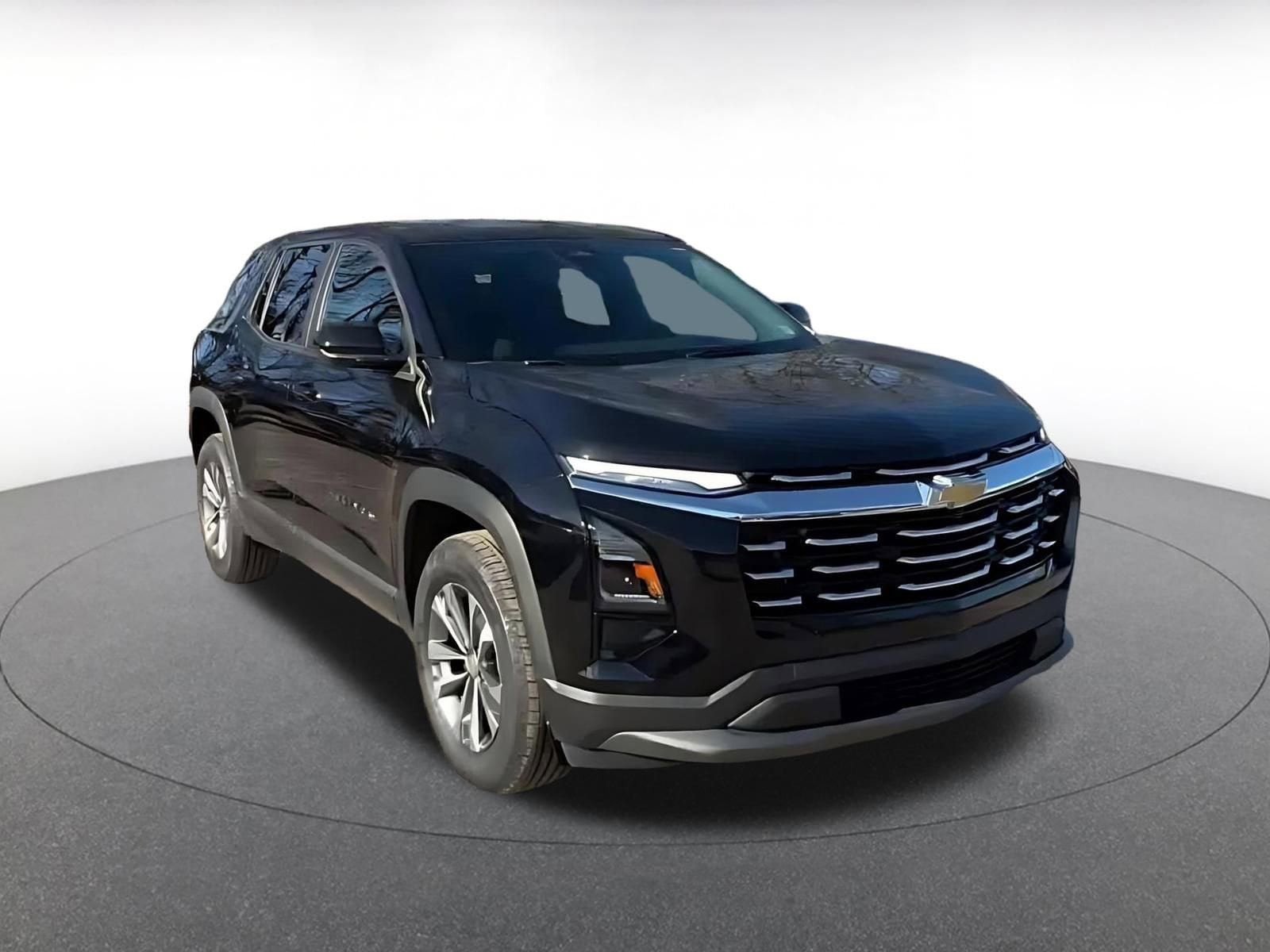 Thumbnail: 2025 Chevrolet Equinox - 3