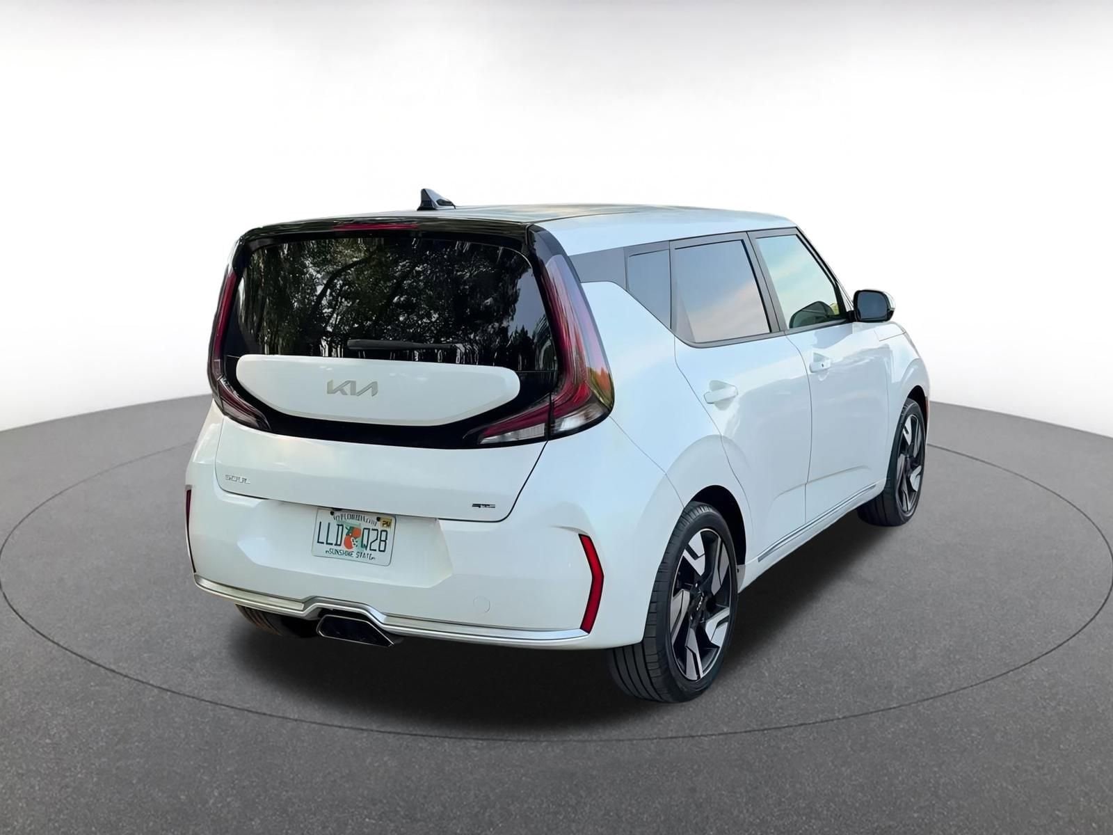 Thumbnail: 2023 Kia Soul - 13