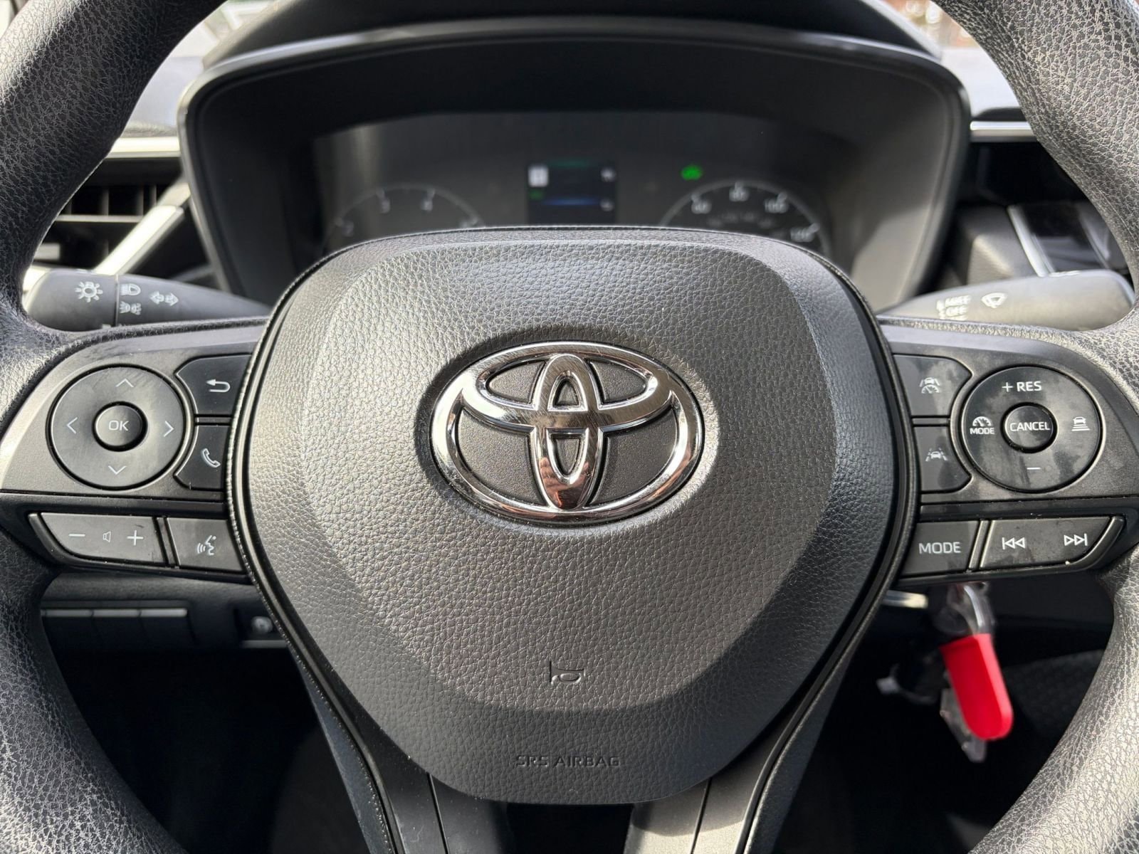 Thumbnail: 2025 Toyota Corolla - 25