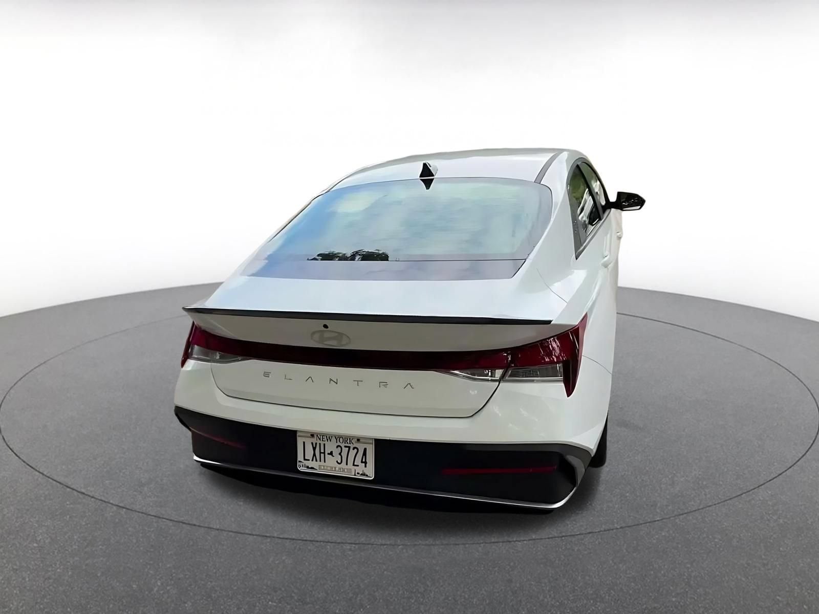 Thumbnail: 2026 Hyundai Elantra - 14
