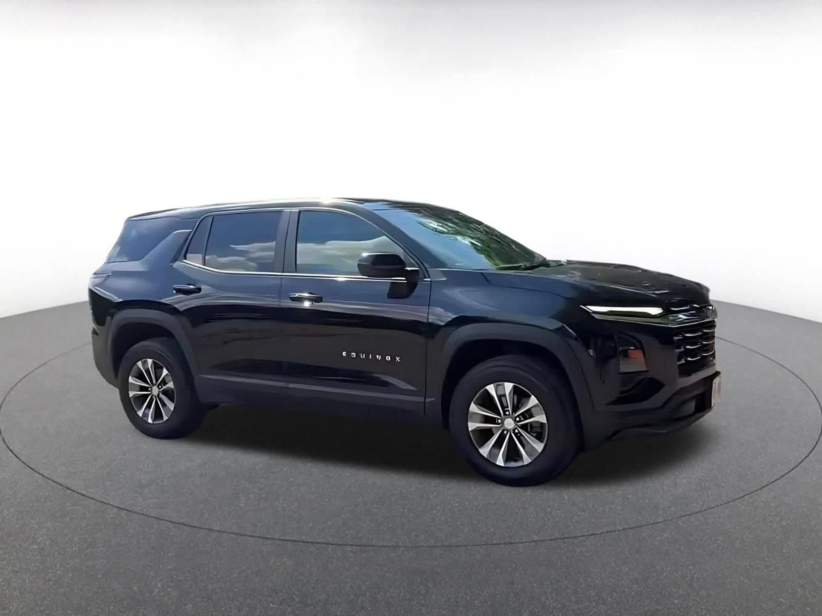 Thumbnail: 2025 Chevrolet Equinox - 2