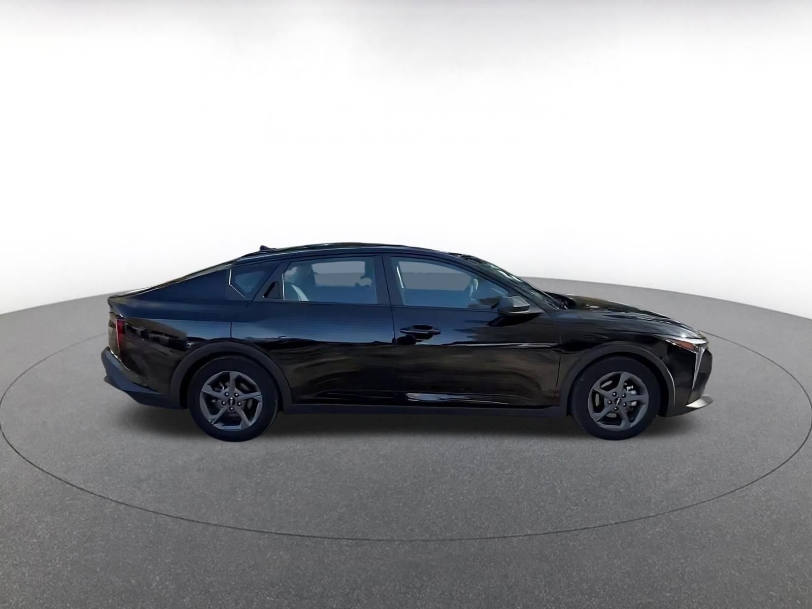 Thumbnail: 2025 Kia K4 - 12