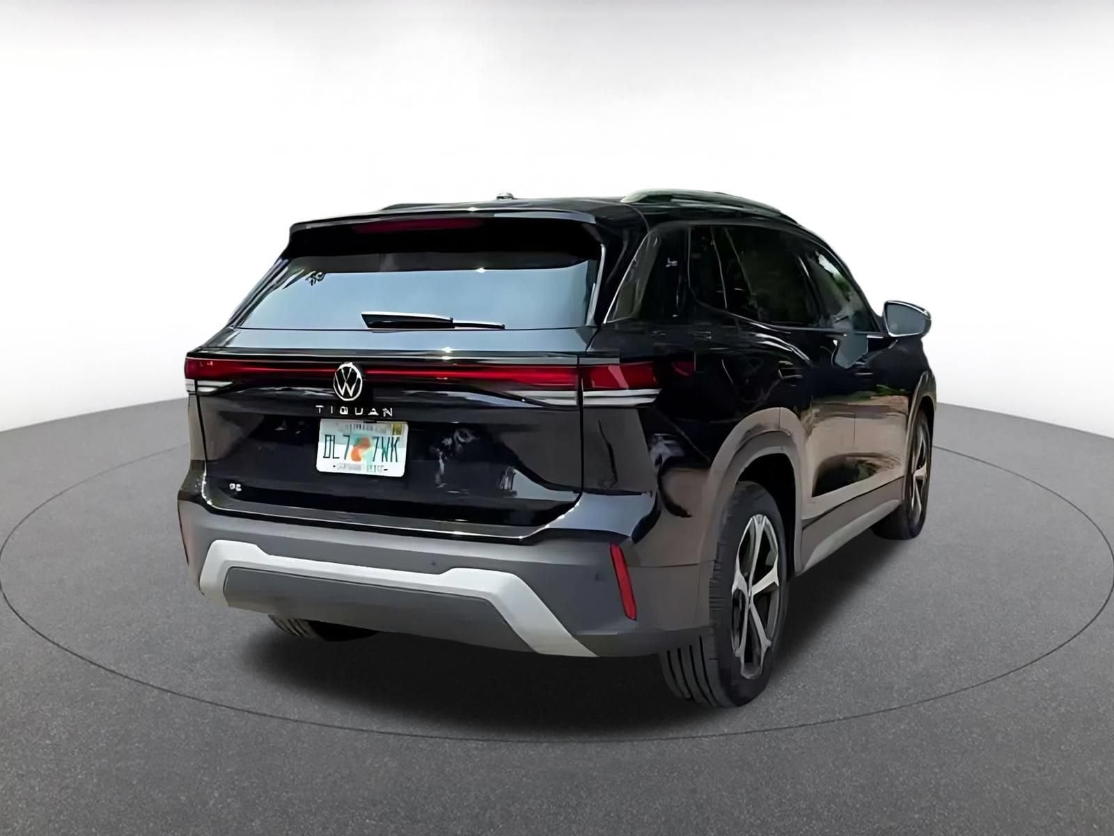 Thumbnail: 2026 Volkswagen Tiguan - 11