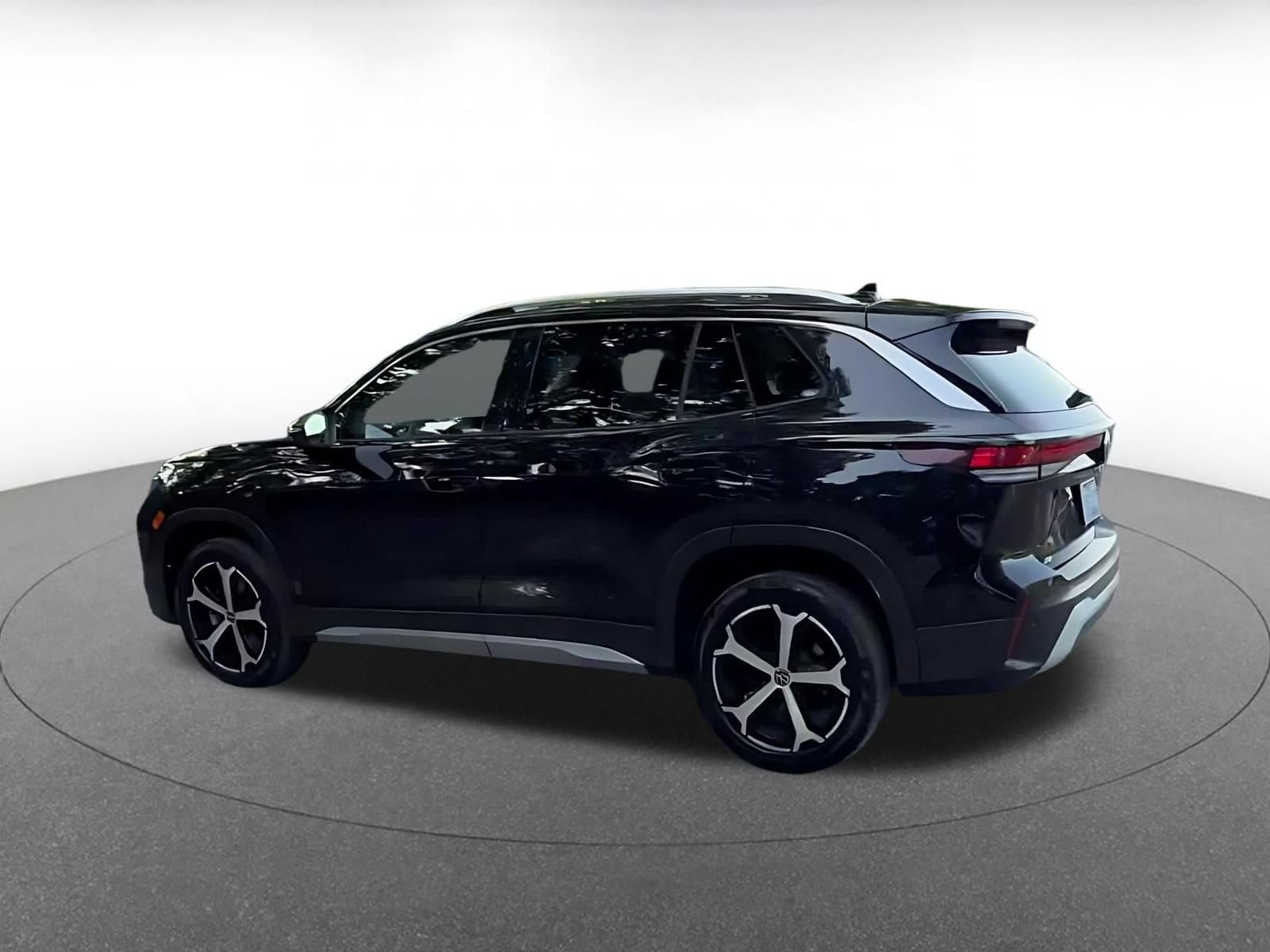 Thumbnail: 2026 Volkswagen Tiguan - 4