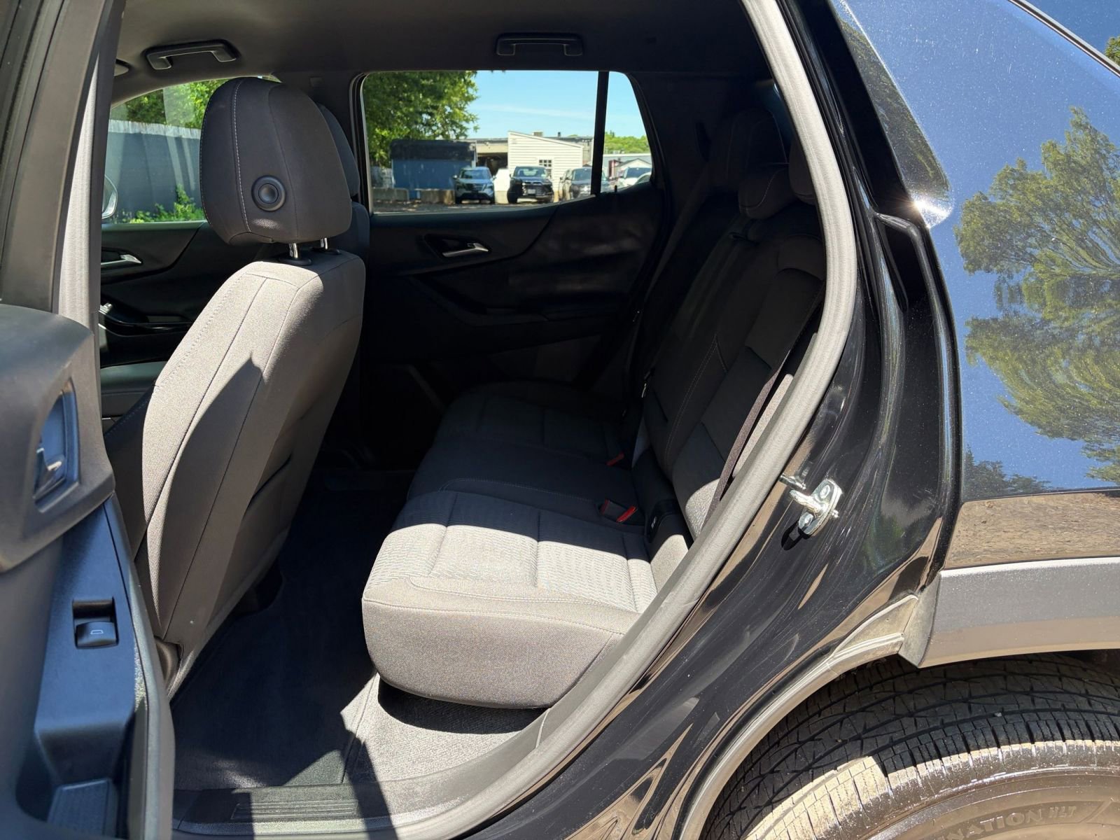Thumbnail: 2025 Chevrolet Equinox - 25